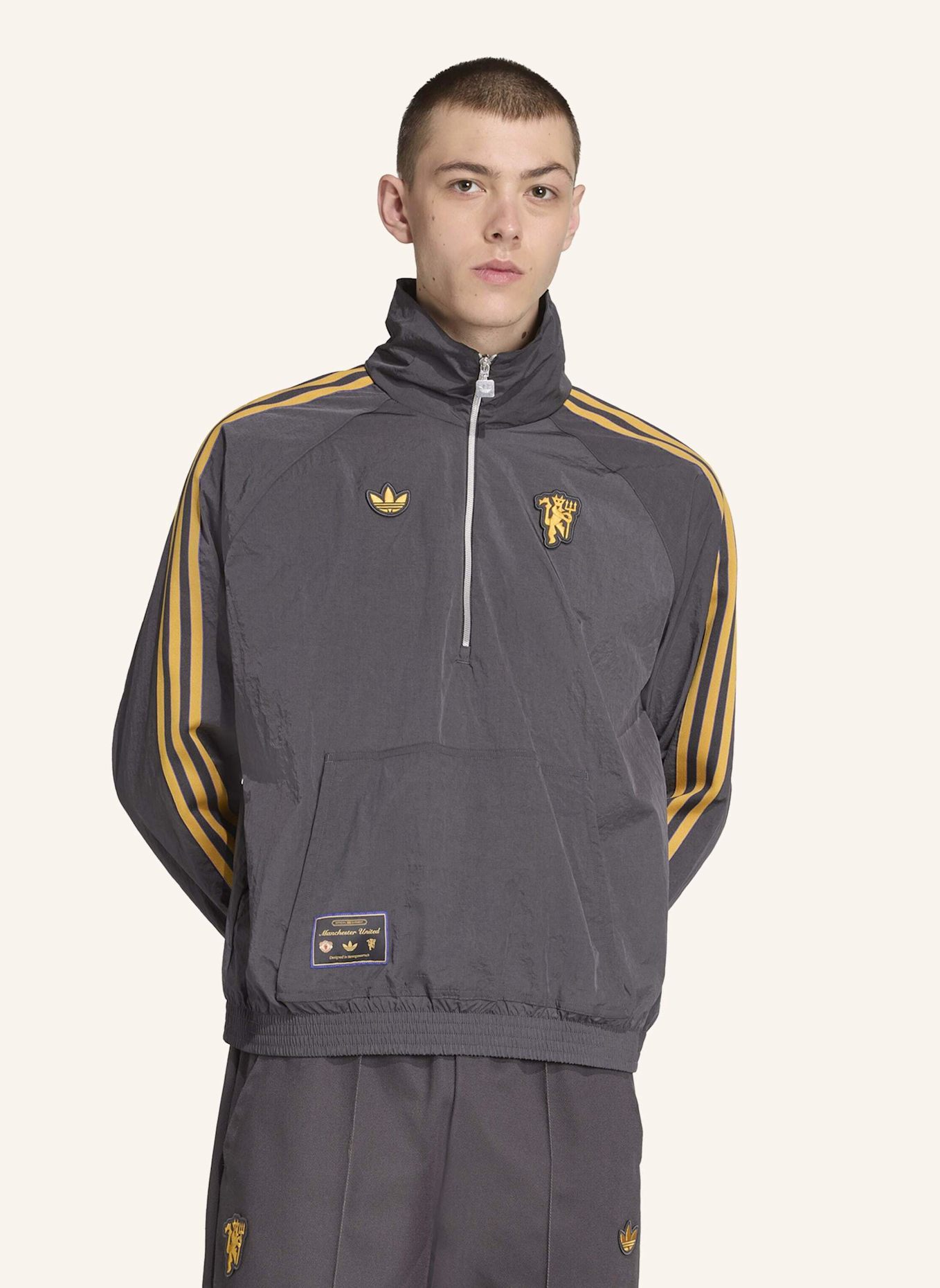 adidas Originals MANCHESTER UNITED TERRACE ICONS HALF-ZIP JACKE: SCHWARZ