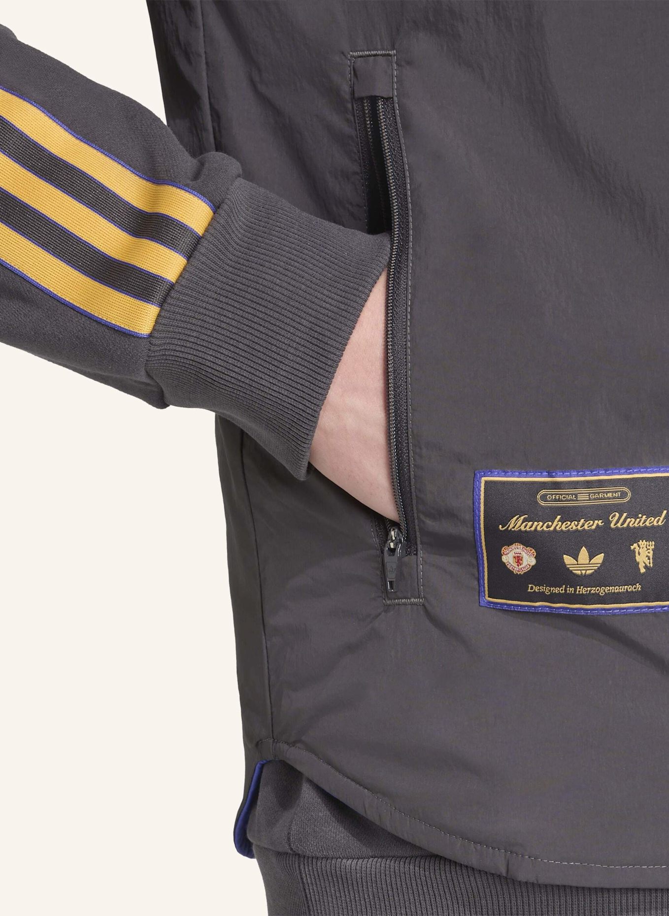 adidas Originals MANCHESTER UNITED TERRACE ICONS WESTE: SCHWARZ/ BLAU