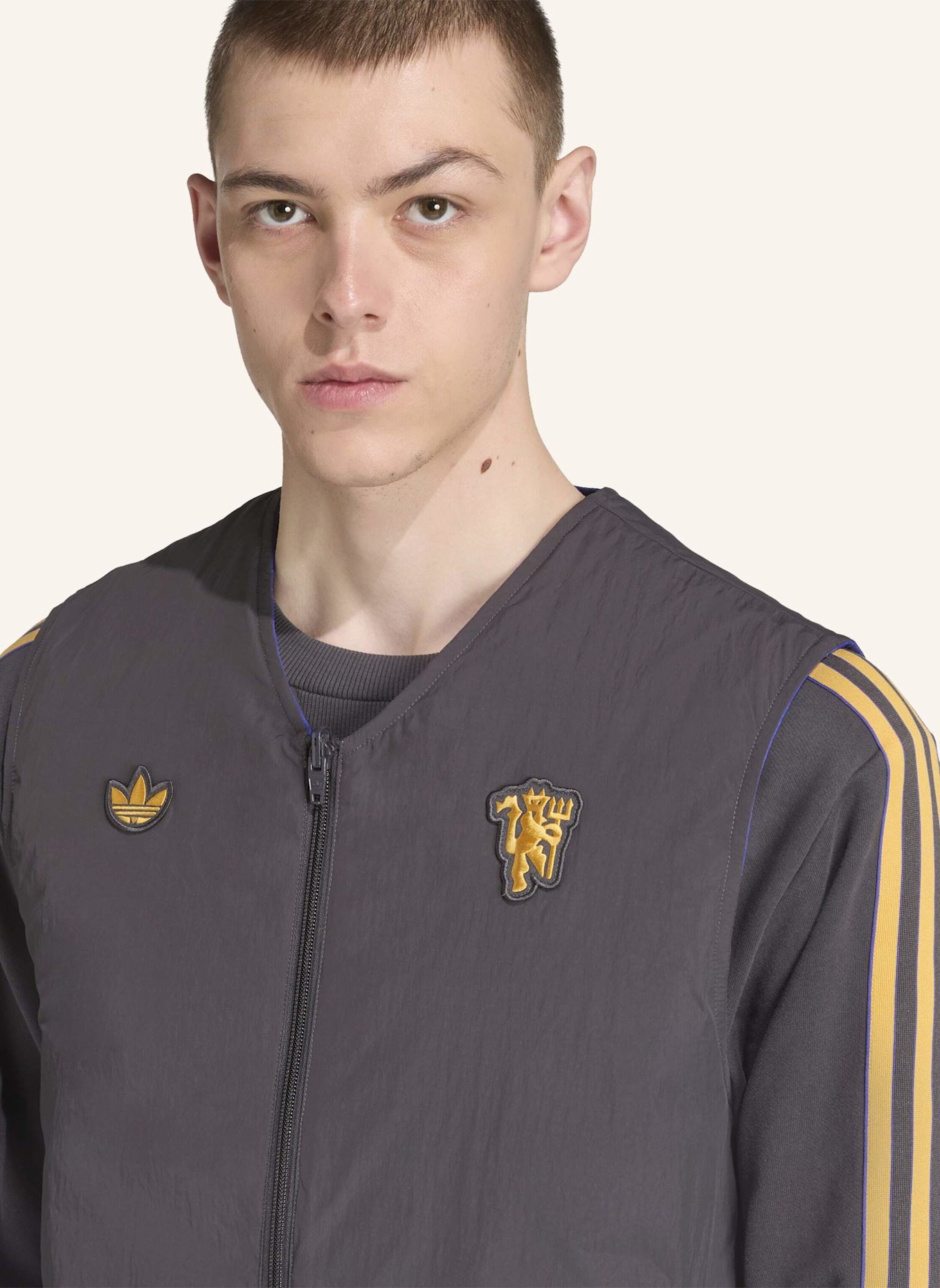 adidas Originals MANCHESTER UNITED TERRACE ICONS WESTE: SCHWARZ/ BLAU