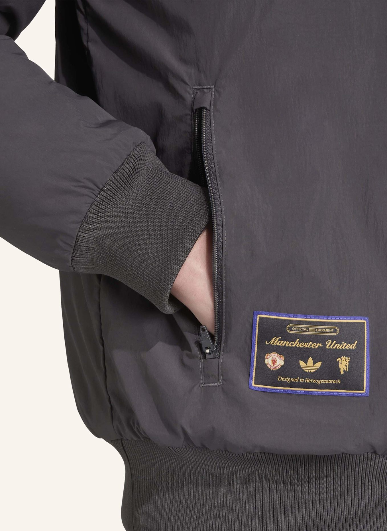 adidas Originals MANCHESTER UNITED TERRACE ICONS JACKE: SCHWARZ/ BLAU