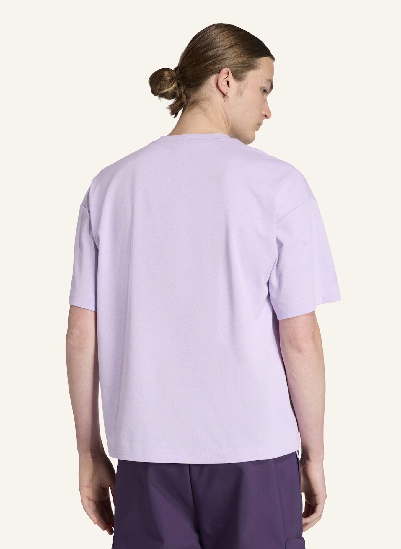 adidas T-Shirt MERCEDES - AMG PETRONAS FORMULA ONE TEAM PREMIUM WOVEN: HELLLILA