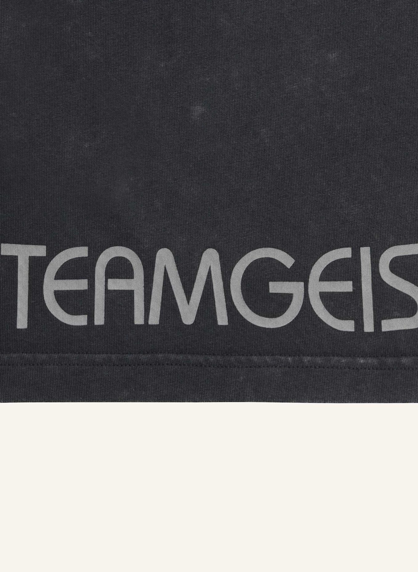 adidas Originals ADILENIUM SEASON 4 TEAMGEIST T-SHIRT MIT GRAFIKPRINT: SCHWARZ