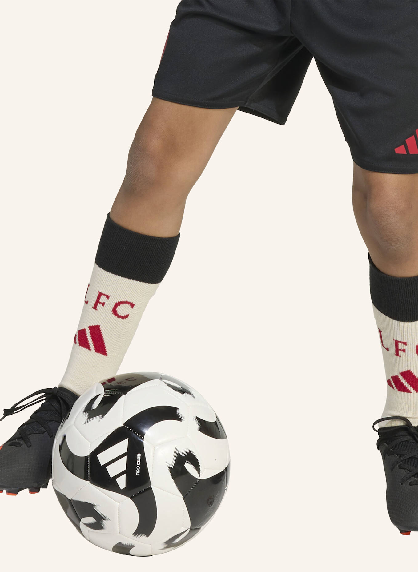 adidas LIVERPOOL FC 25/26 MINI-AUSWÄRTSAUSRÜSTUNG FÜR KINDER: WEISS