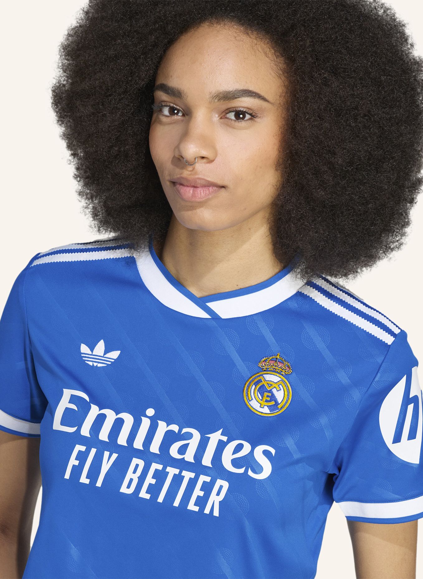 adidas REAL MADRID 25/26 KÜRZER GESCHNITTENES AUSWEICHTRIKOT: BLAU