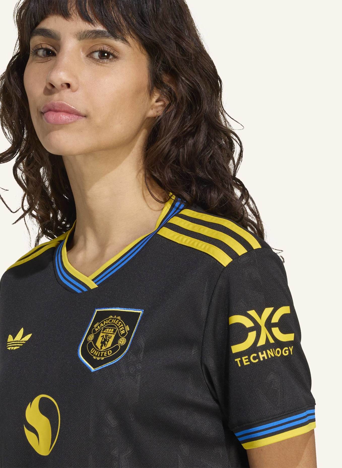 adidas MANCHESTER UNITED 25/26 AUSWEICHTRIKOT: SCHWARZ