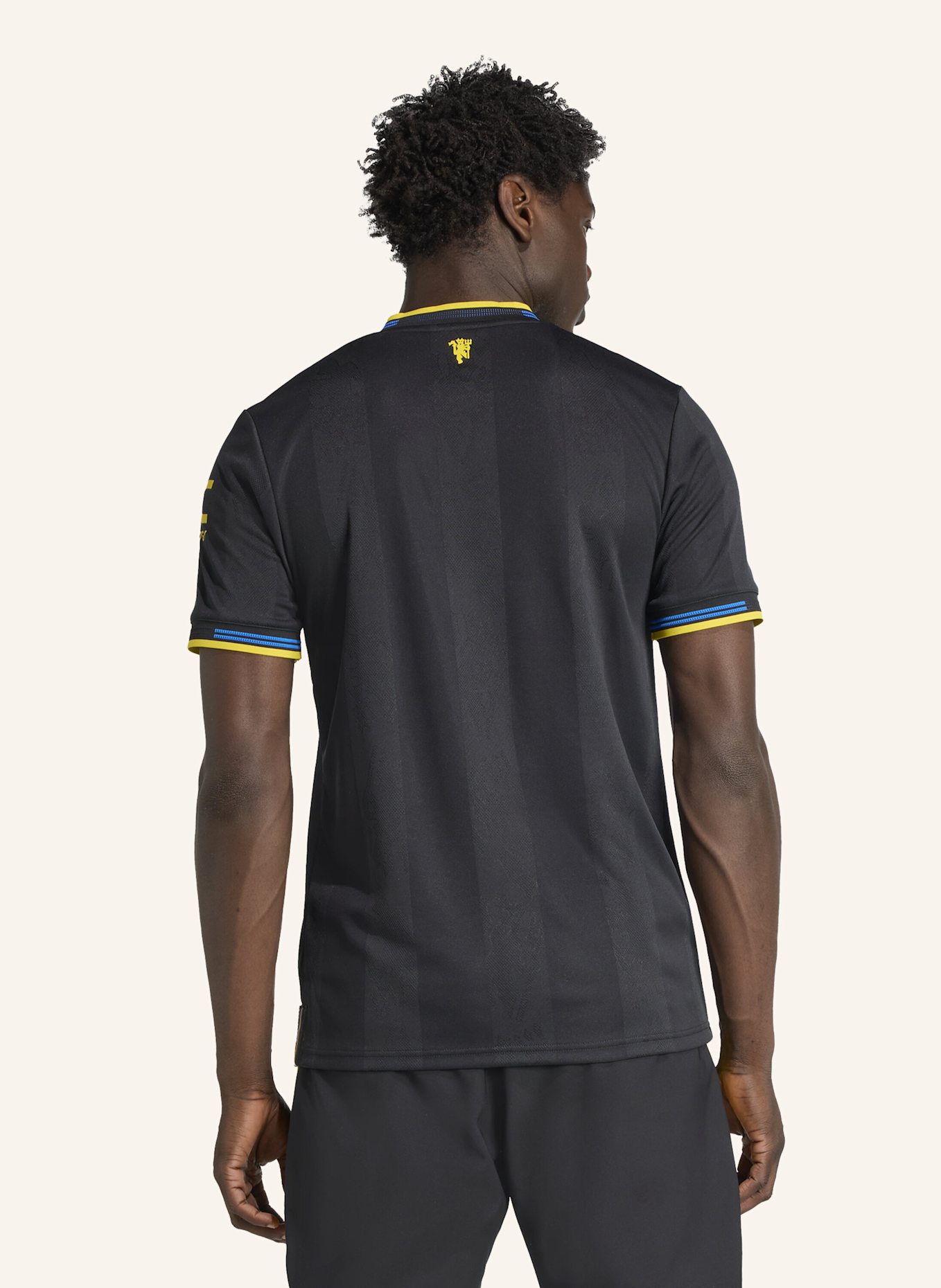 adidas MANCHESTER UNITED 25/26 AUSWEICHTRIKOT AUTHENTIC: SCHWARZ