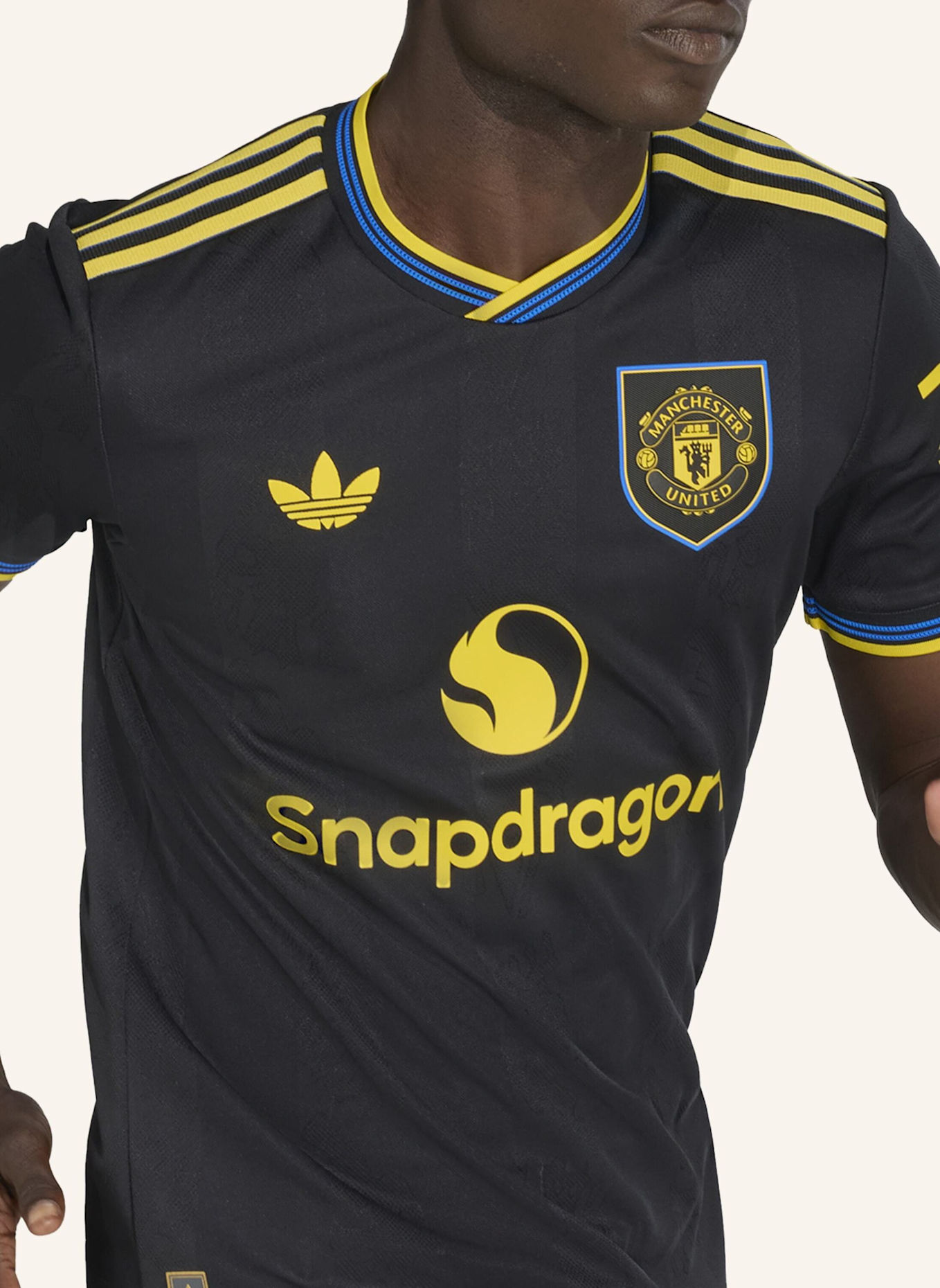 adidas MANCHESTER UNITED 25/26 AUSWEICHTRIKOT AUTHENTIC: SCHWARZ