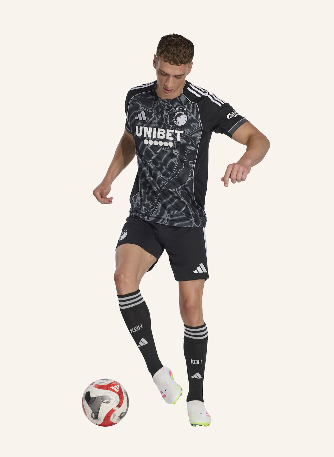 adidas F.C. KOPENHAGEN 25/26 AUSWÄRTSTRIKOT: SCHWARZ/ WEISS