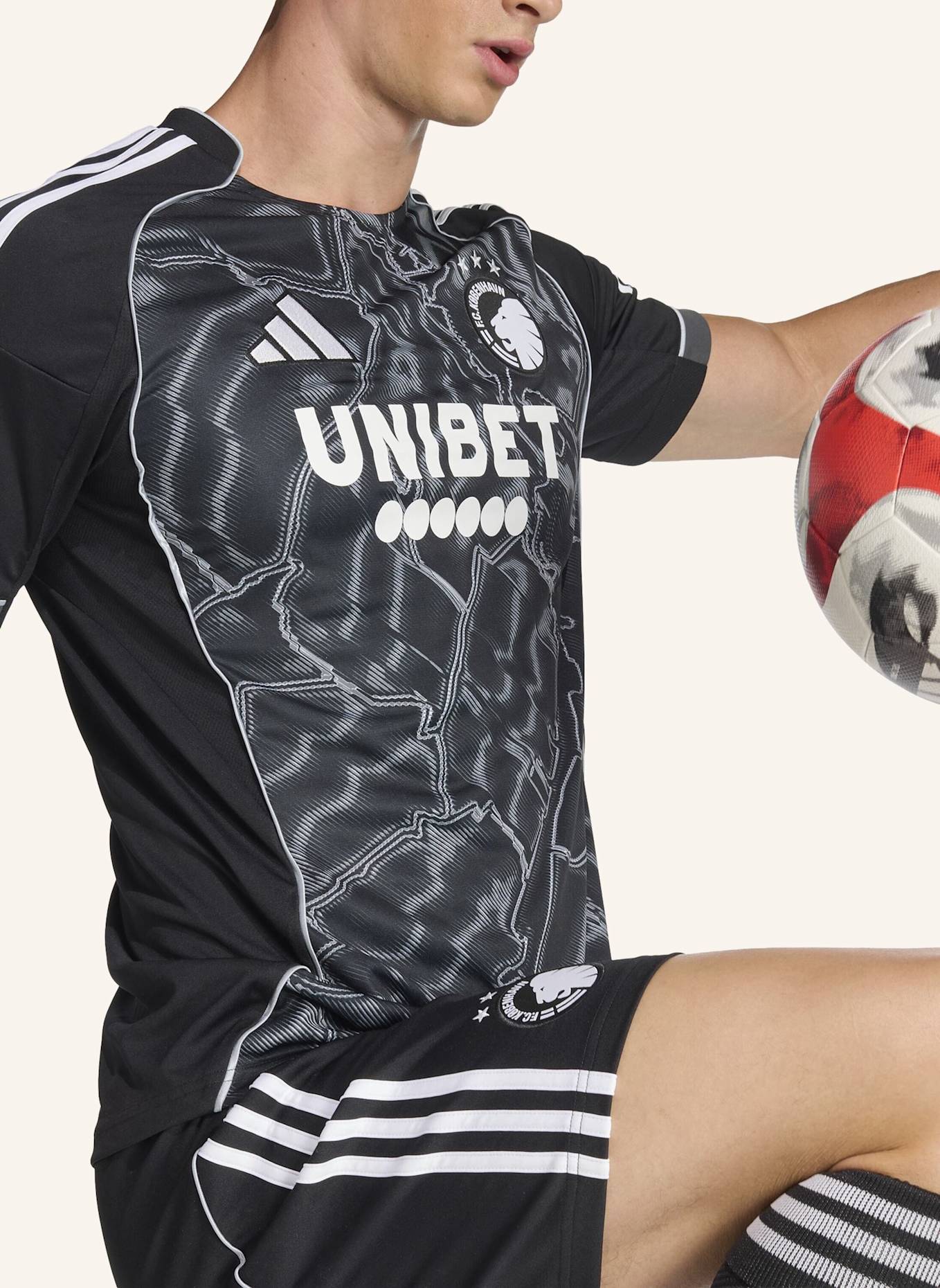 adidas F.C. KOPENHAGEN 25/26 AUSWÄRTSTRIKOT: SCHWARZ/ WEISS