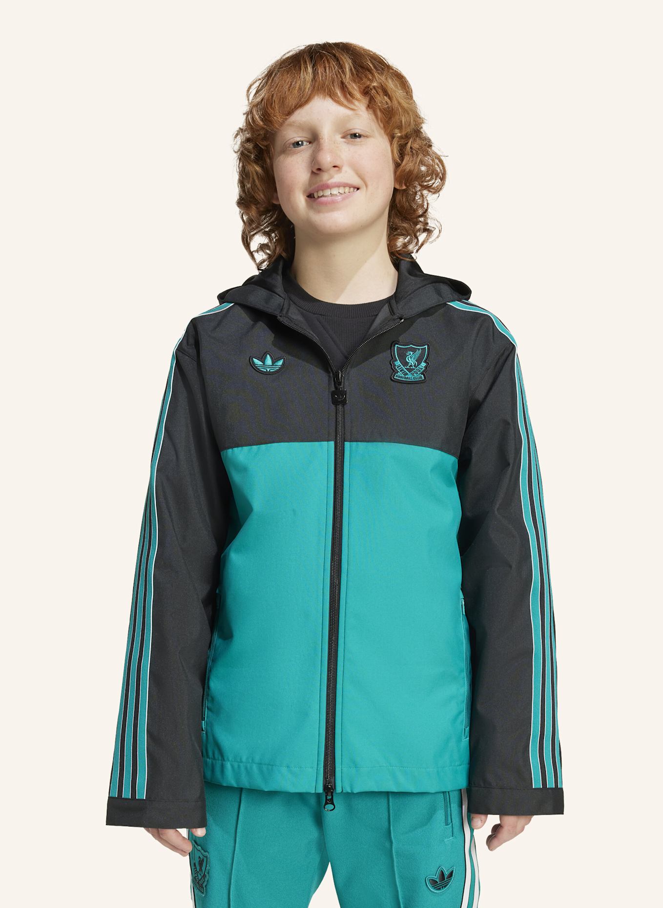 adidas Originals FC LIVERPOOL TERRACE ICONS KIDS PARKA: SCHWARZ/ GRÜN