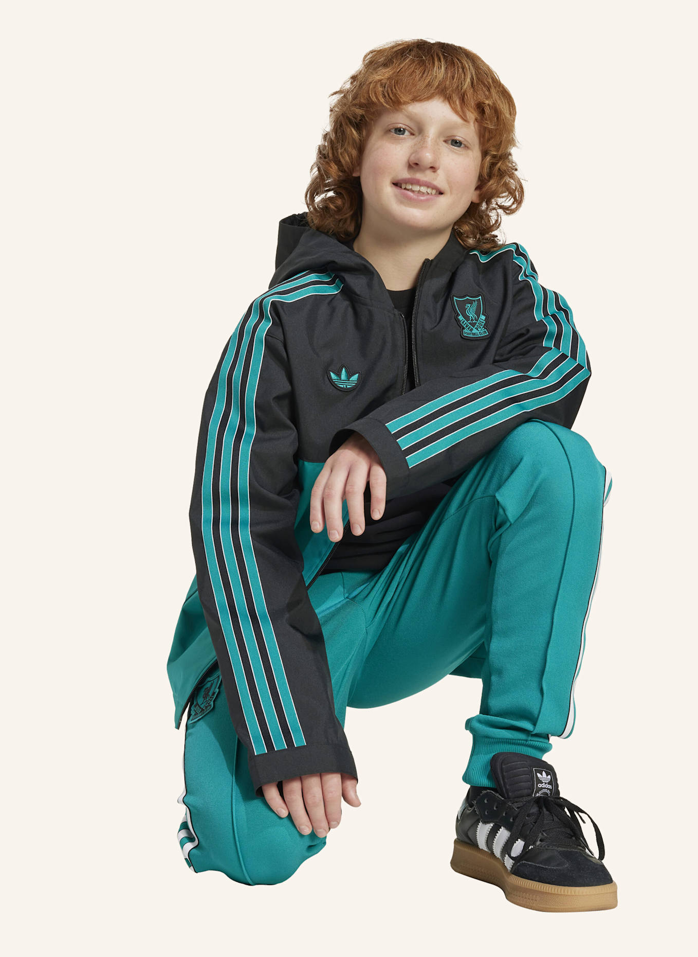 adidas Originals FC LIVERPOOL TERRACE ICONS KIDS PARKA: SCHWARZ/ GRÜN