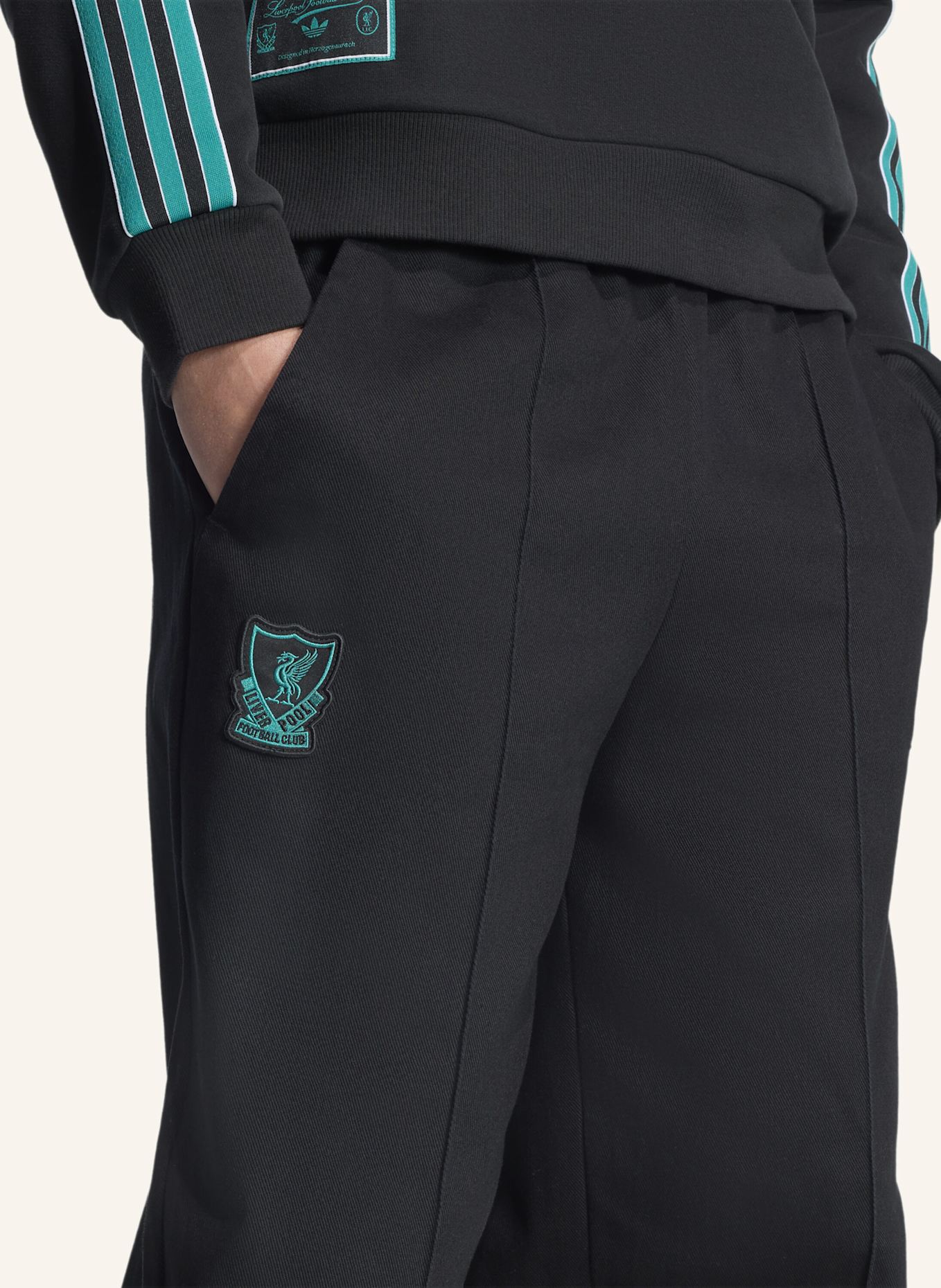 adidas Originals FC LIVERPOOL TERRACE ICONS DRILL HOSE: SCHWARZ