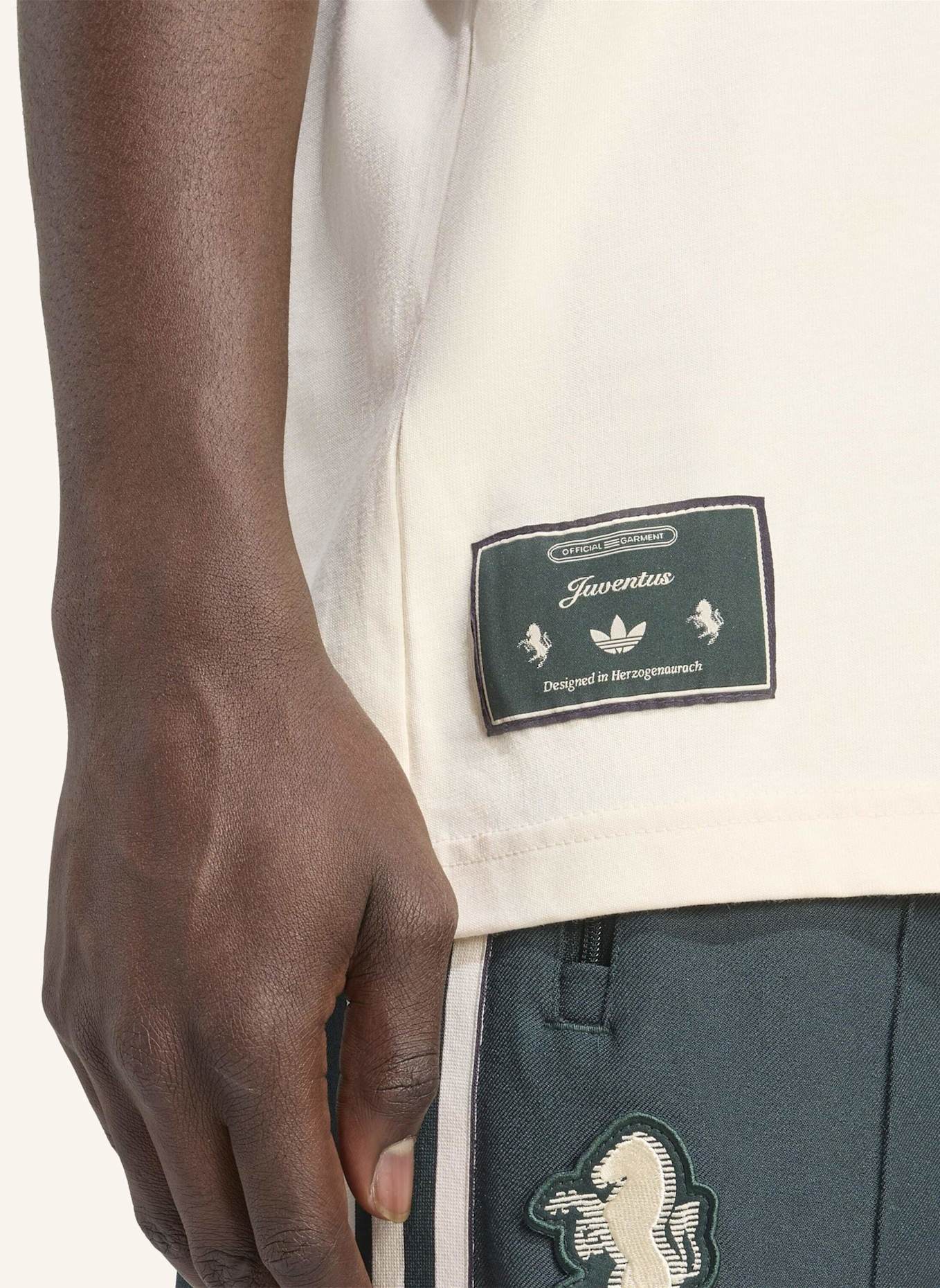 adidas Originals JUVENTUS TURIN TERRACE ICONS T-SHIRT: BEIGE