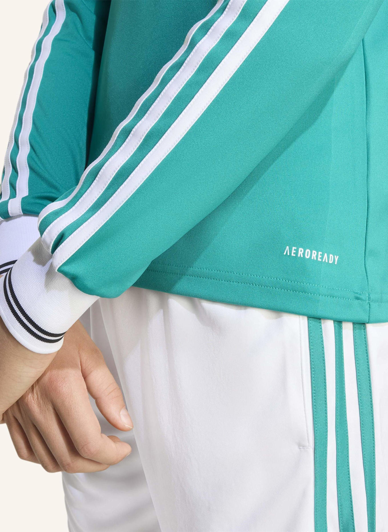 adidas LIVERPOOL FC 25/26 LANGÄRMELIGES AUSWEICHTRIKOT FÜR KINDER: GRÜN