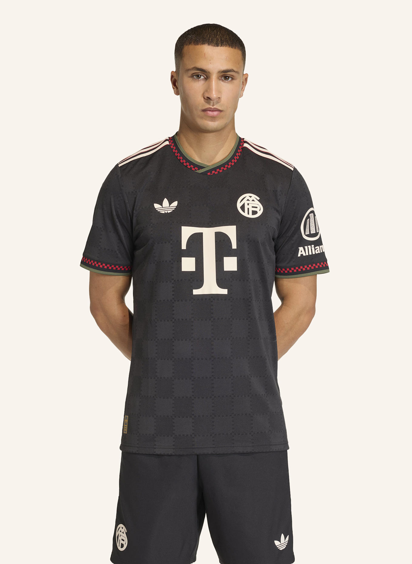adidas FC BAYERN 25/26 AUSWEICHTRIKOT AUTHENTIC: SCHWARZ/ BEIGE
