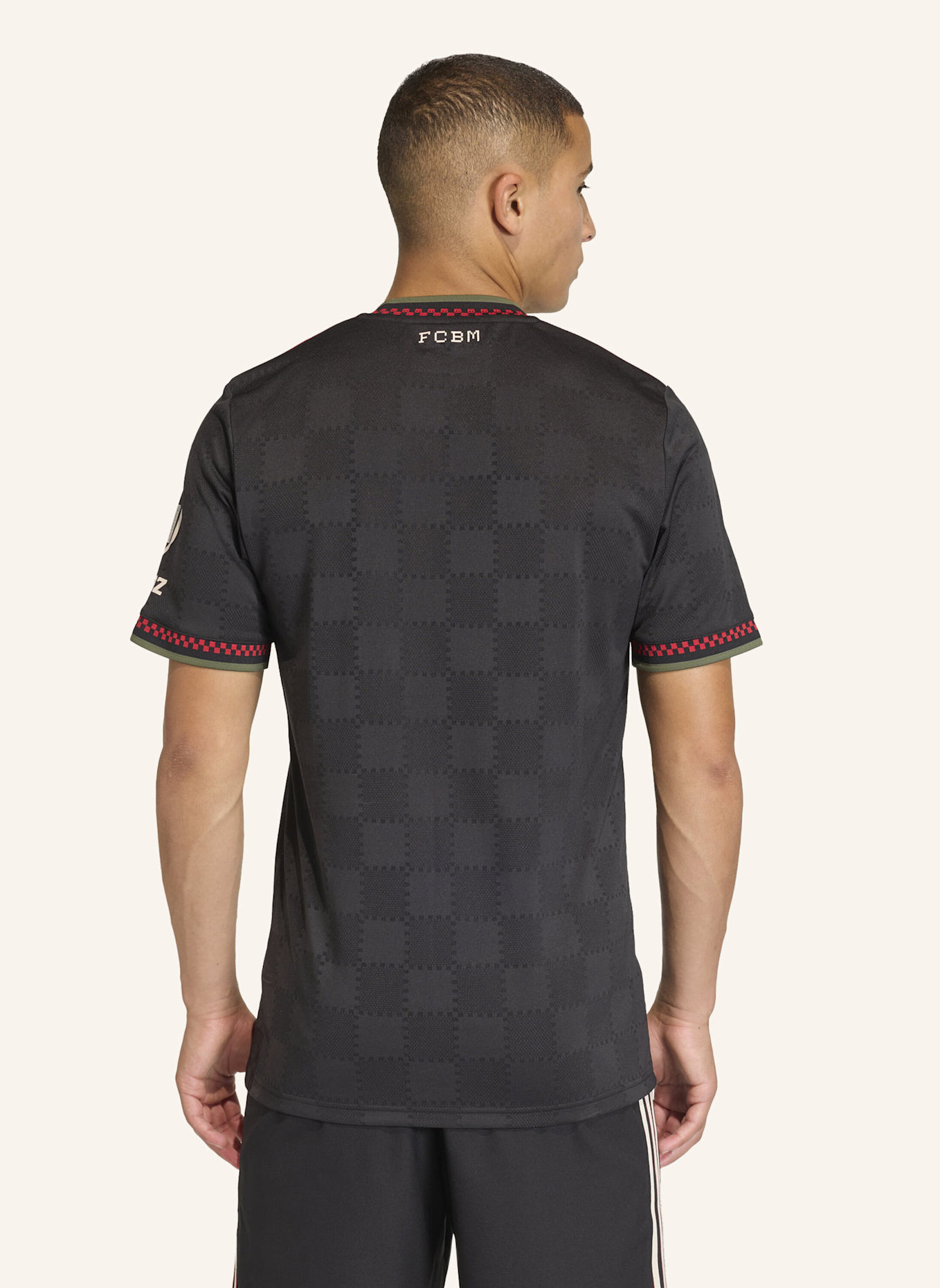 adidas FC BAYERN 25/26 AUSWEICHTRIKOT AUTHENTIC: SCHWARZ/ BEIGE