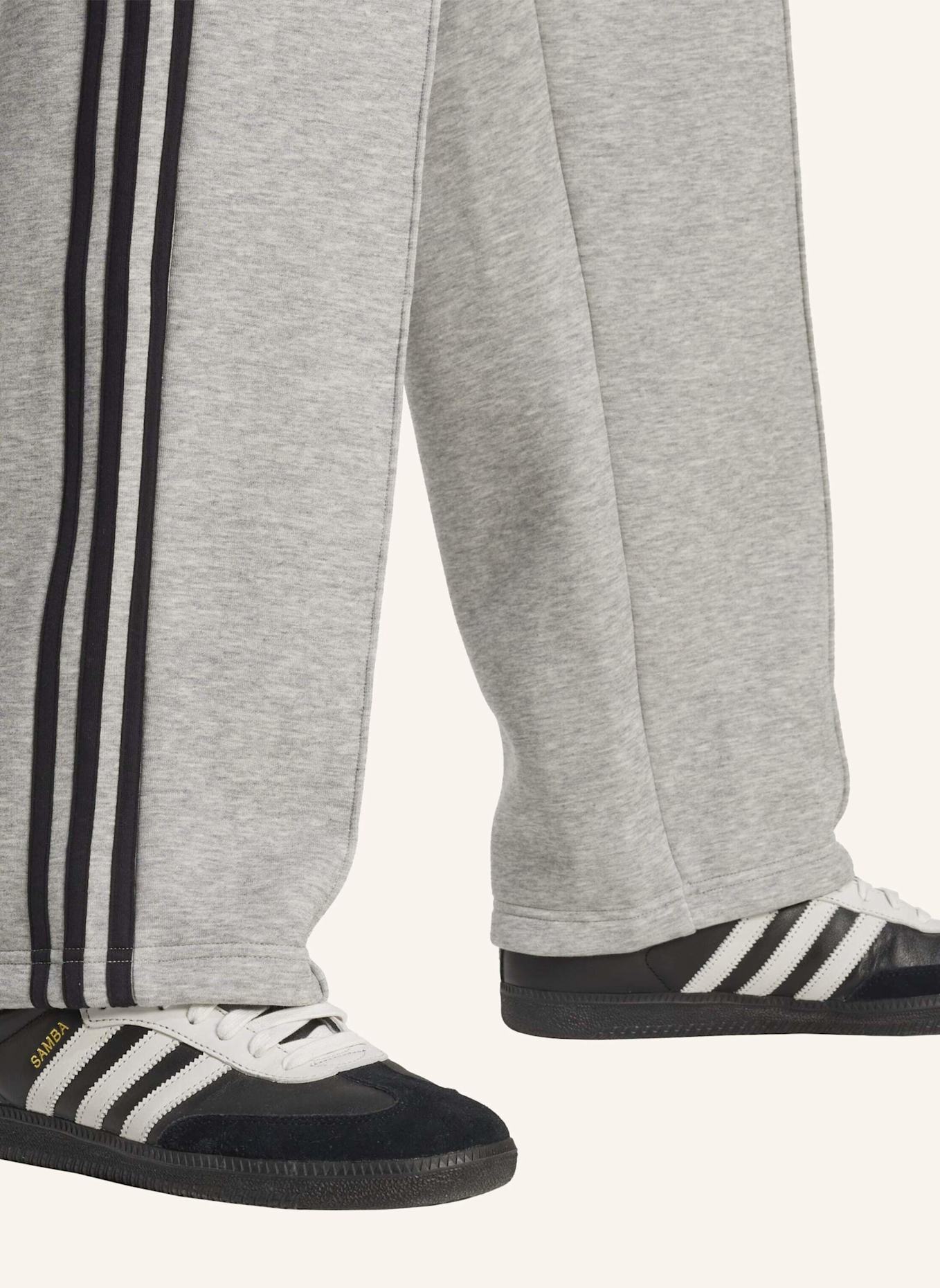 adidas Originals ADICOLOR SPACER BAGGY TRAININGSHOSE: GRAU