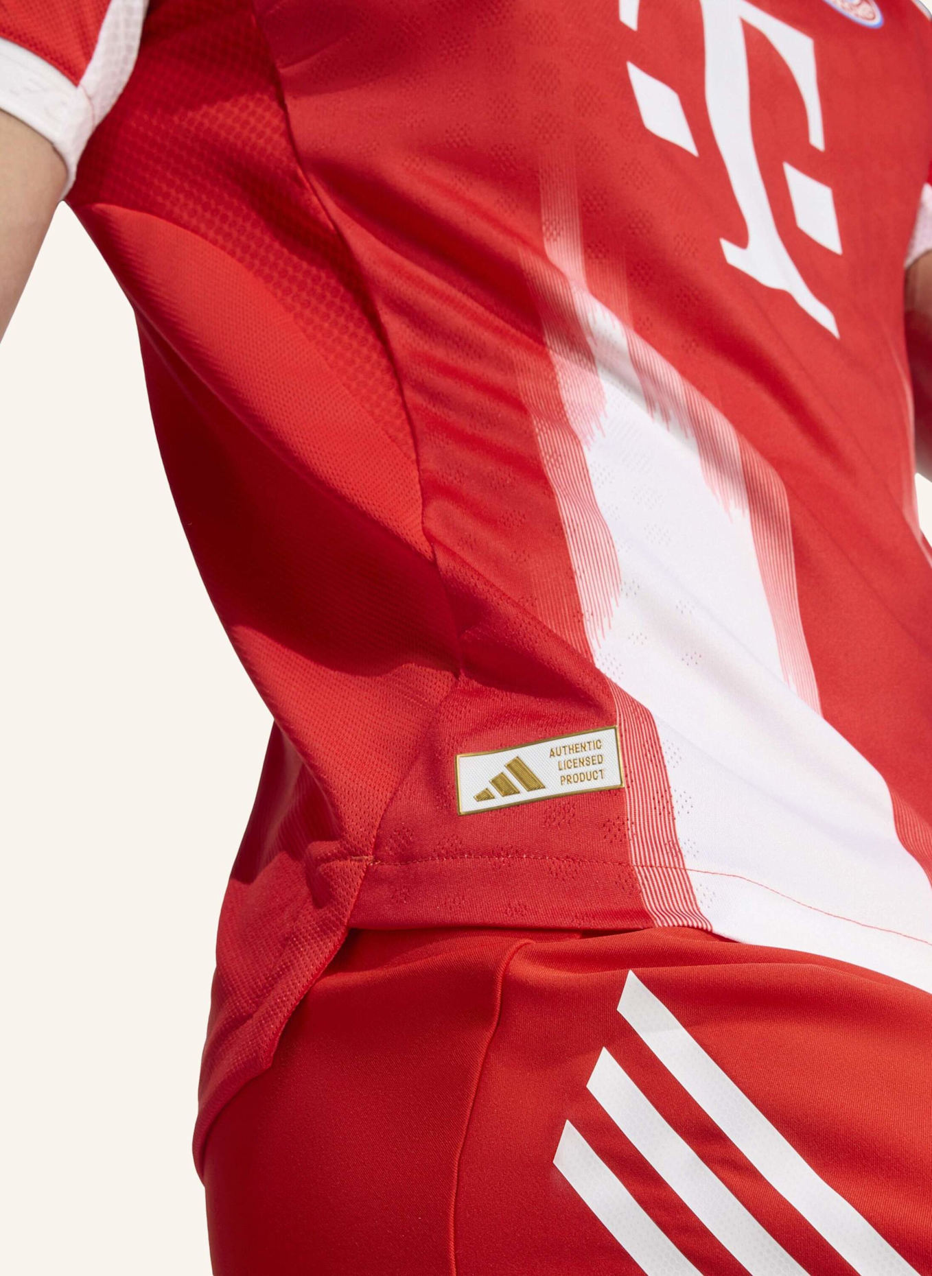 adidas FC BAYERN MÜNCHEN 25/26 HEIMTRIKOT AUTHENTIC: ROT