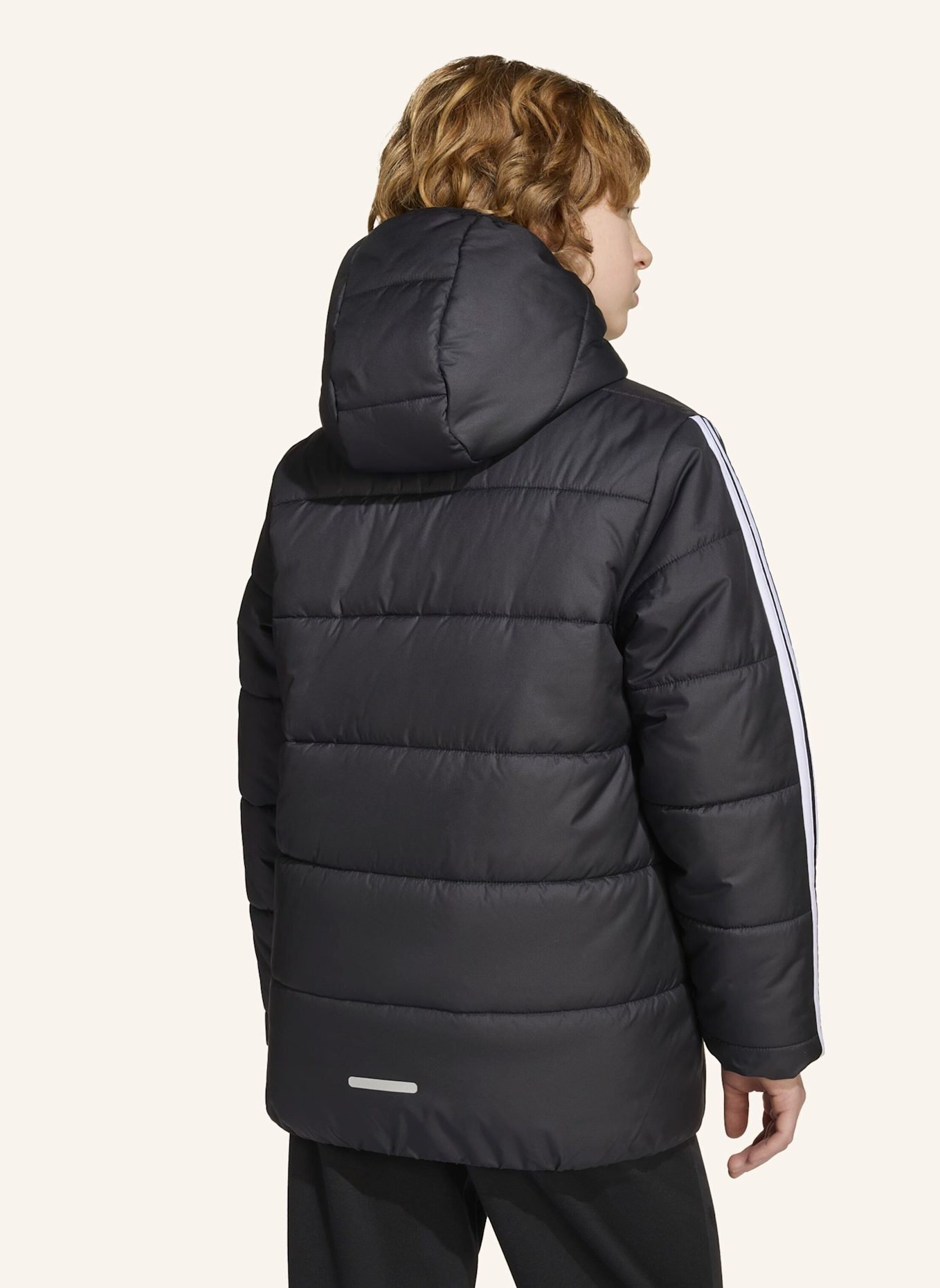 adidas ESSENTIALS 3-STREIFEN GEFÜTTERTE KINDERJACKE: SCHWARZ/ WEISS