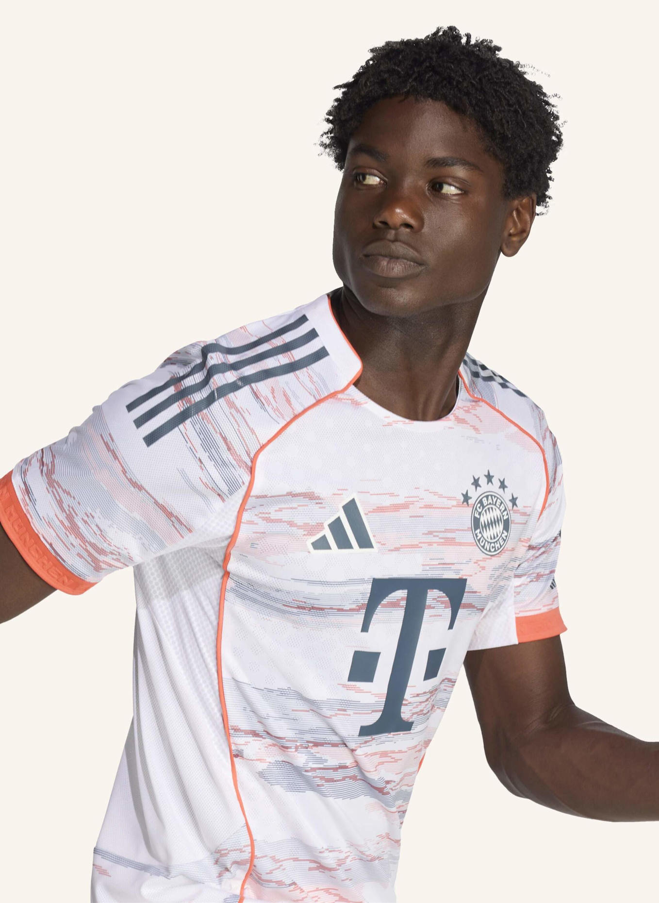 adidas FC BAYERN MÜNCHEN 25/26 AUSWÄRTSTRIKOT AUTHENTIC: WEISS