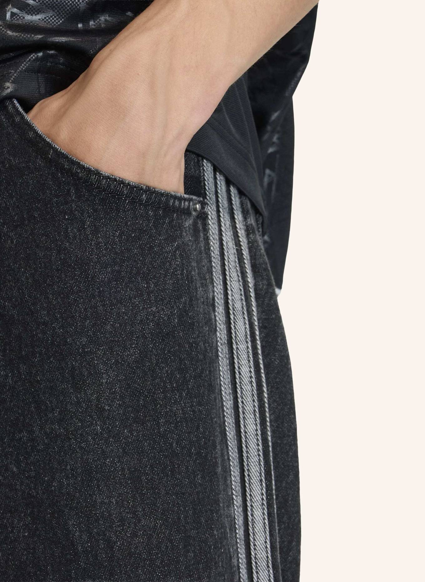 adidas Originals FIREBIRD ADICOLOR DENIM HOSE: SCHWARZ