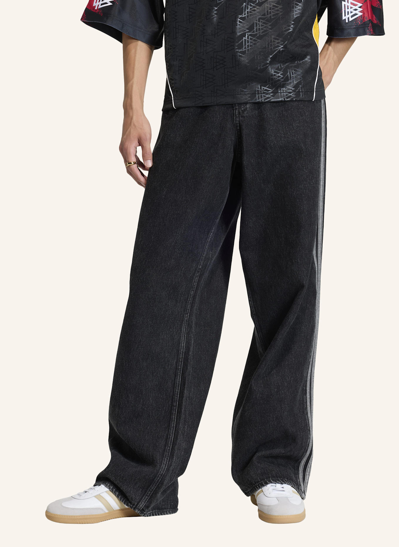 adidas Originals FIREBIRD ADICOLOR DENIM HOSE: SCHWARZ