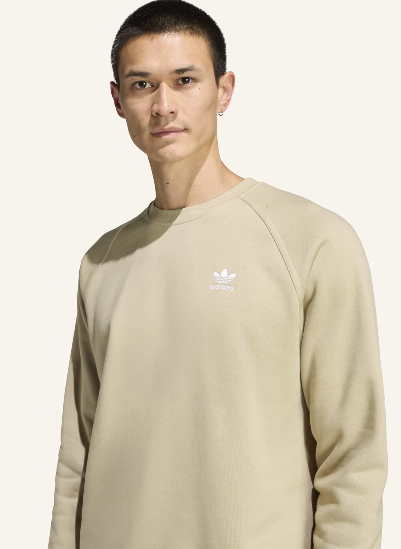 adidas Originals TREFOIL ESSENTIALS SWEATSHIRT: BEIGE