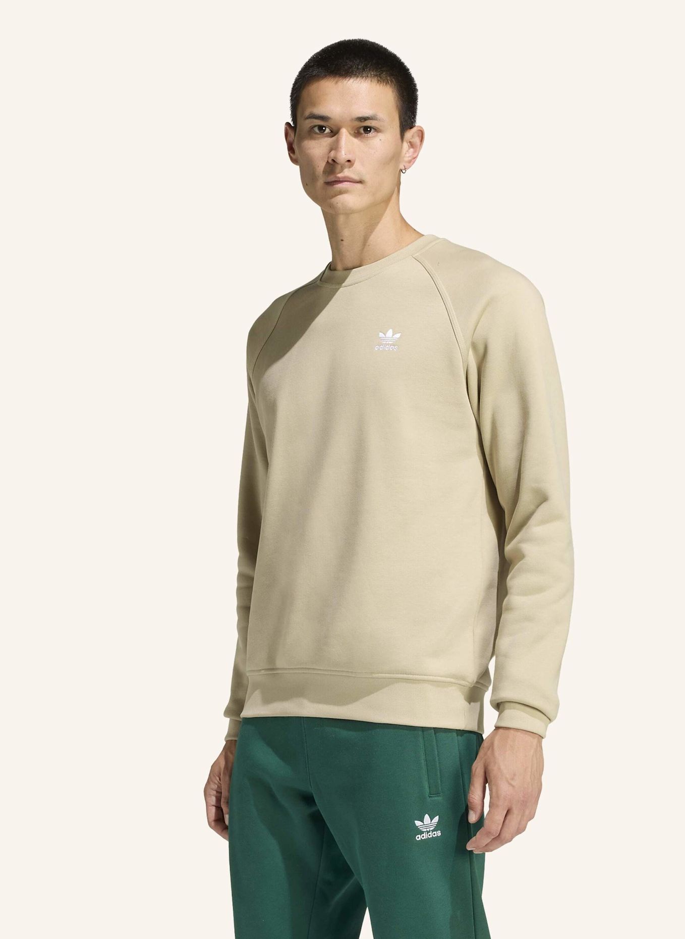 adidas Originals TREFOIL ESSENTIALS SWEATSHIRT: BEIGE