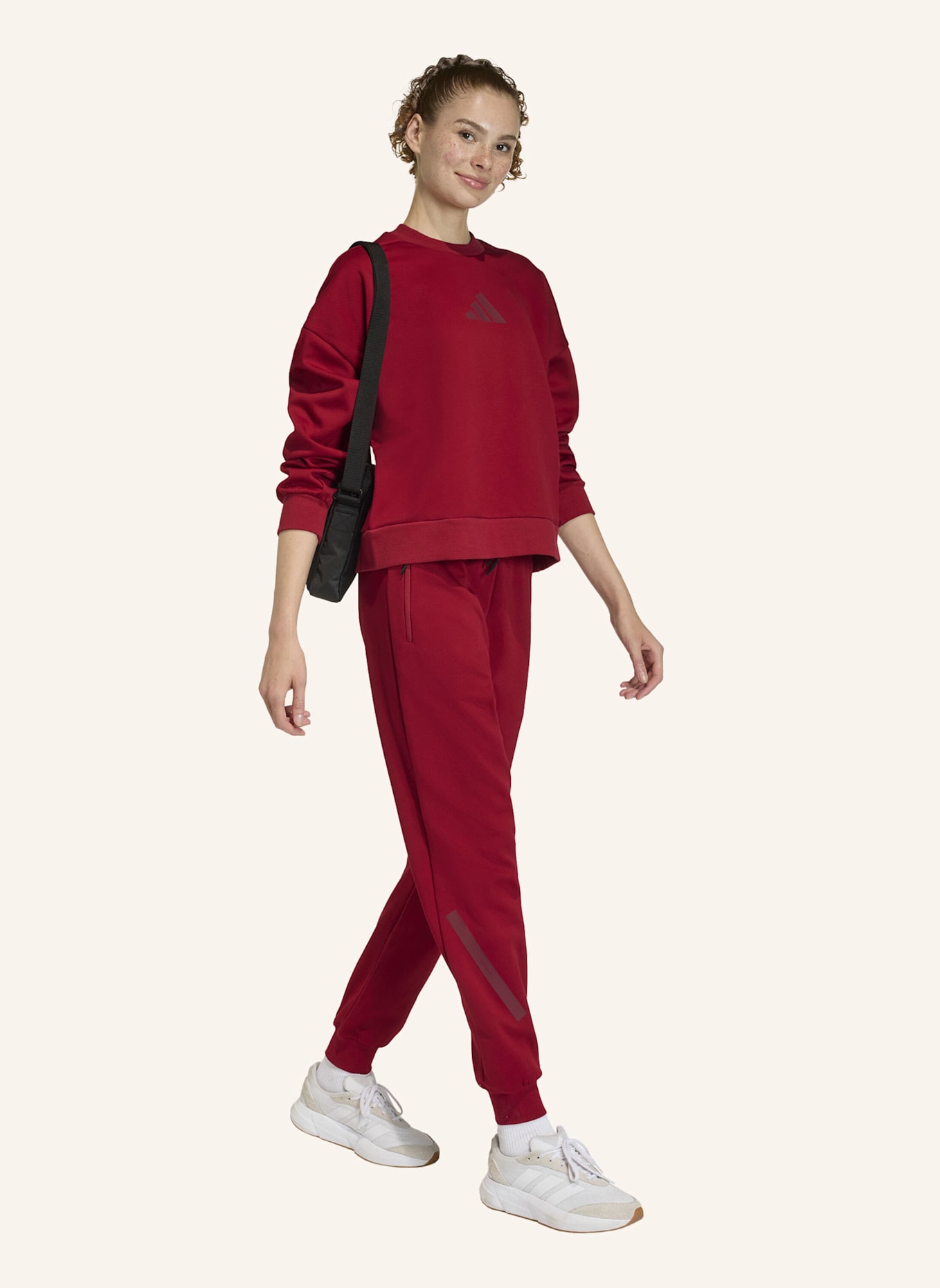 adidas Sweatpants Z.N.E.: ROT