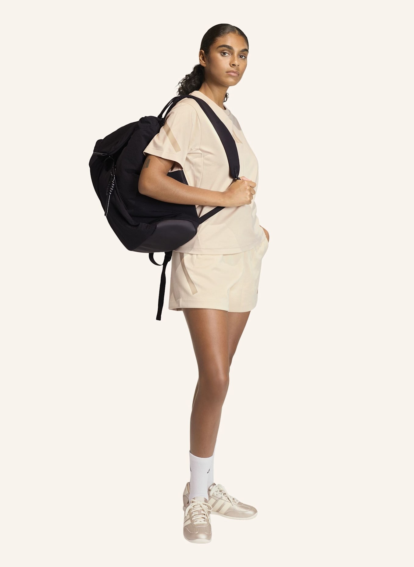 adidas T-Shirt Z.N.E.: BEIGE