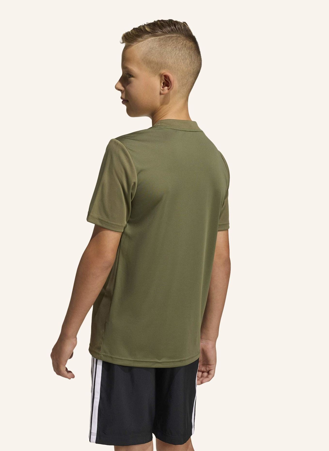 adidas T-Shirt TRAIN ESSENTIALS LOGO: SCHWARZ