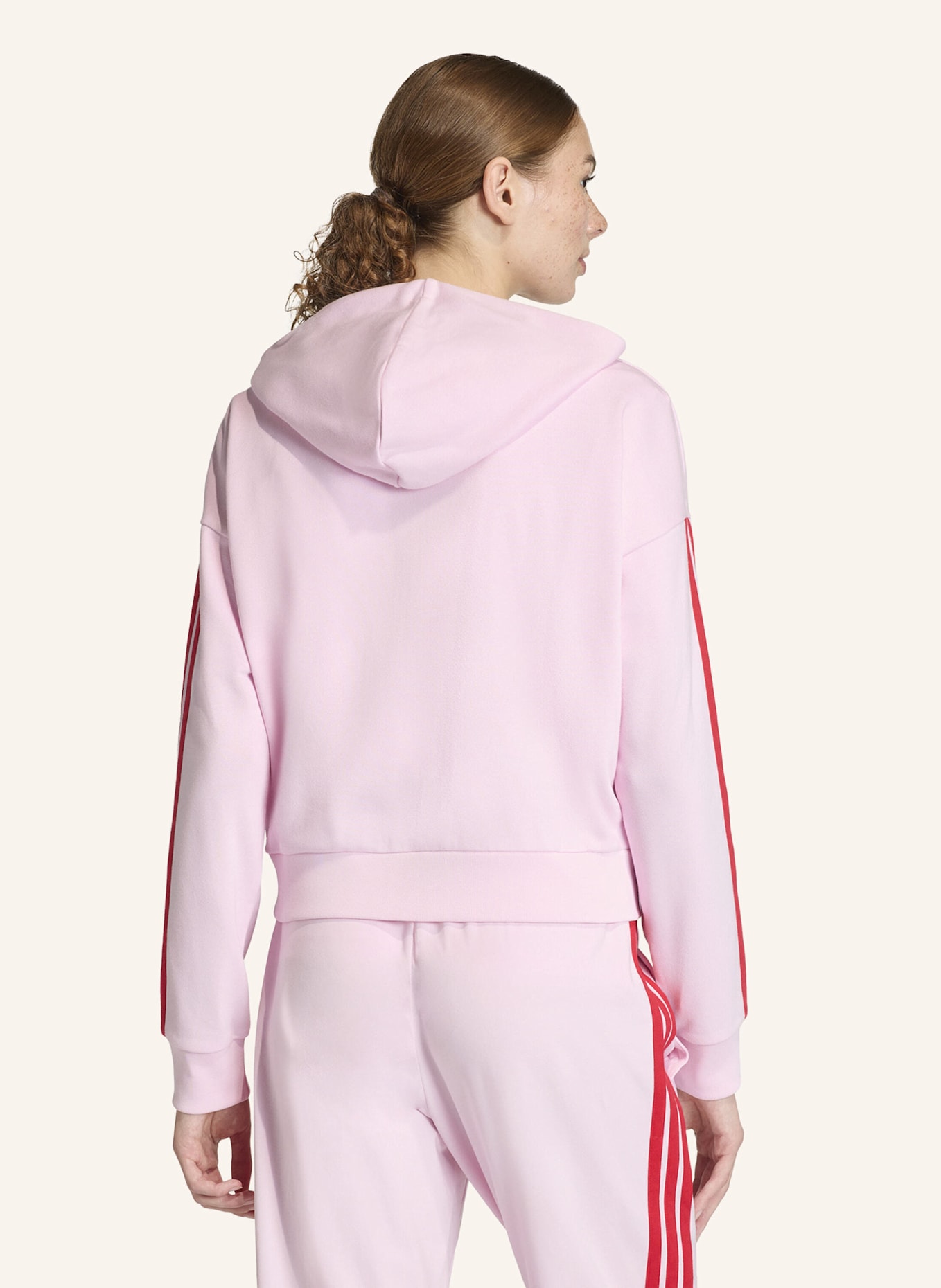 adidas ESSENTIALS 3-STREIFEN FRENCH TERRY KAPUZENJACKE: ROSA/ ROT