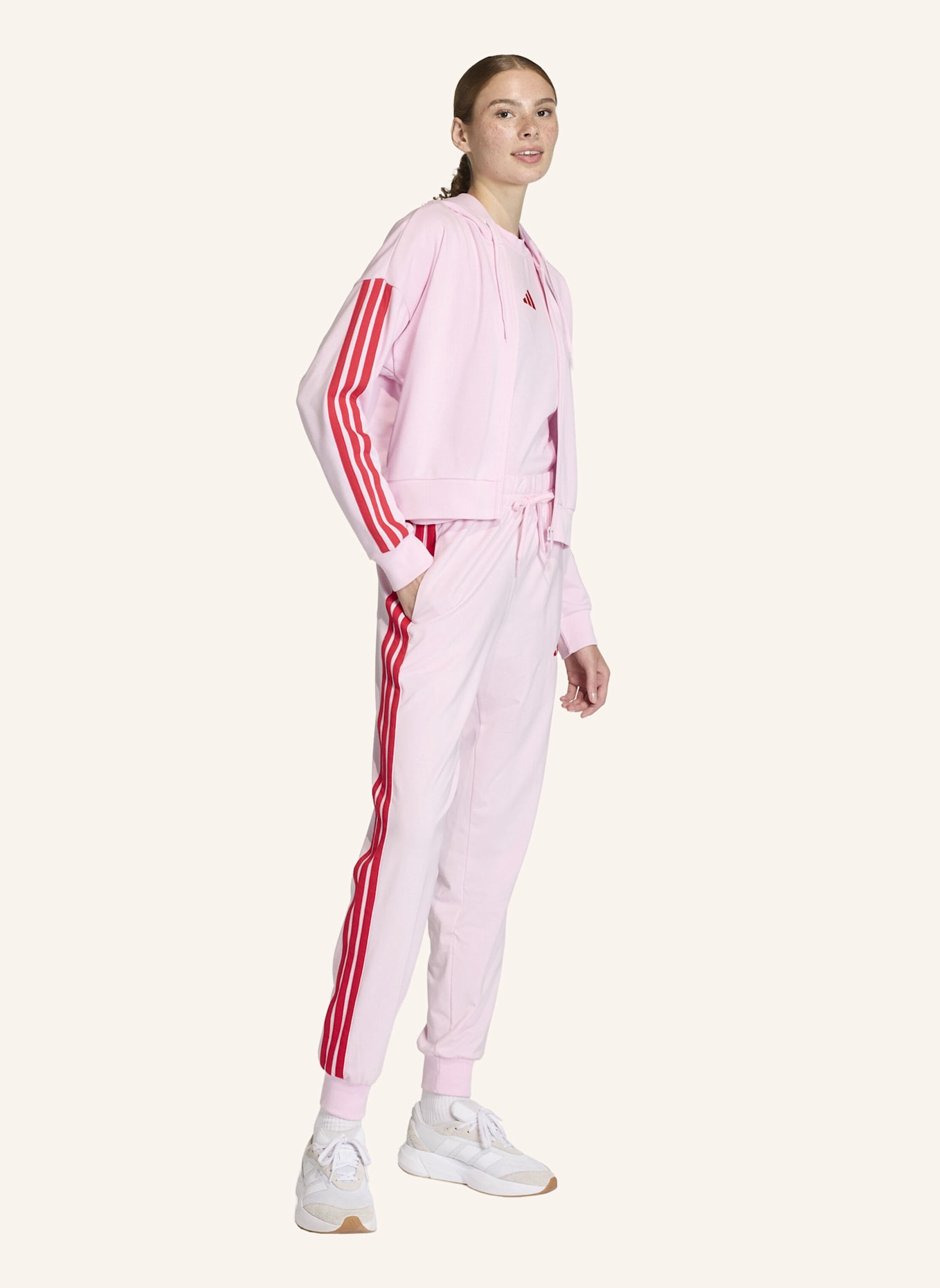 adidas ESSENTIALS 3-STREIFEN FRENCH TERRY KAPUZENJACKE: ROSA/ ROT