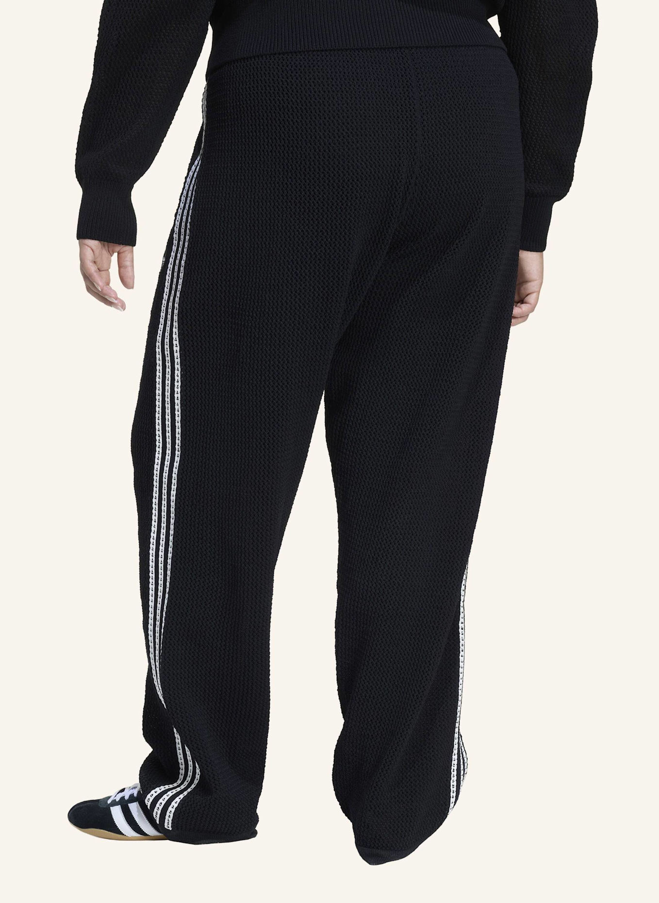 adidas Originals KNITTED CROCHET FIREBIRD TRAININGSHOSE: SCHWARZ