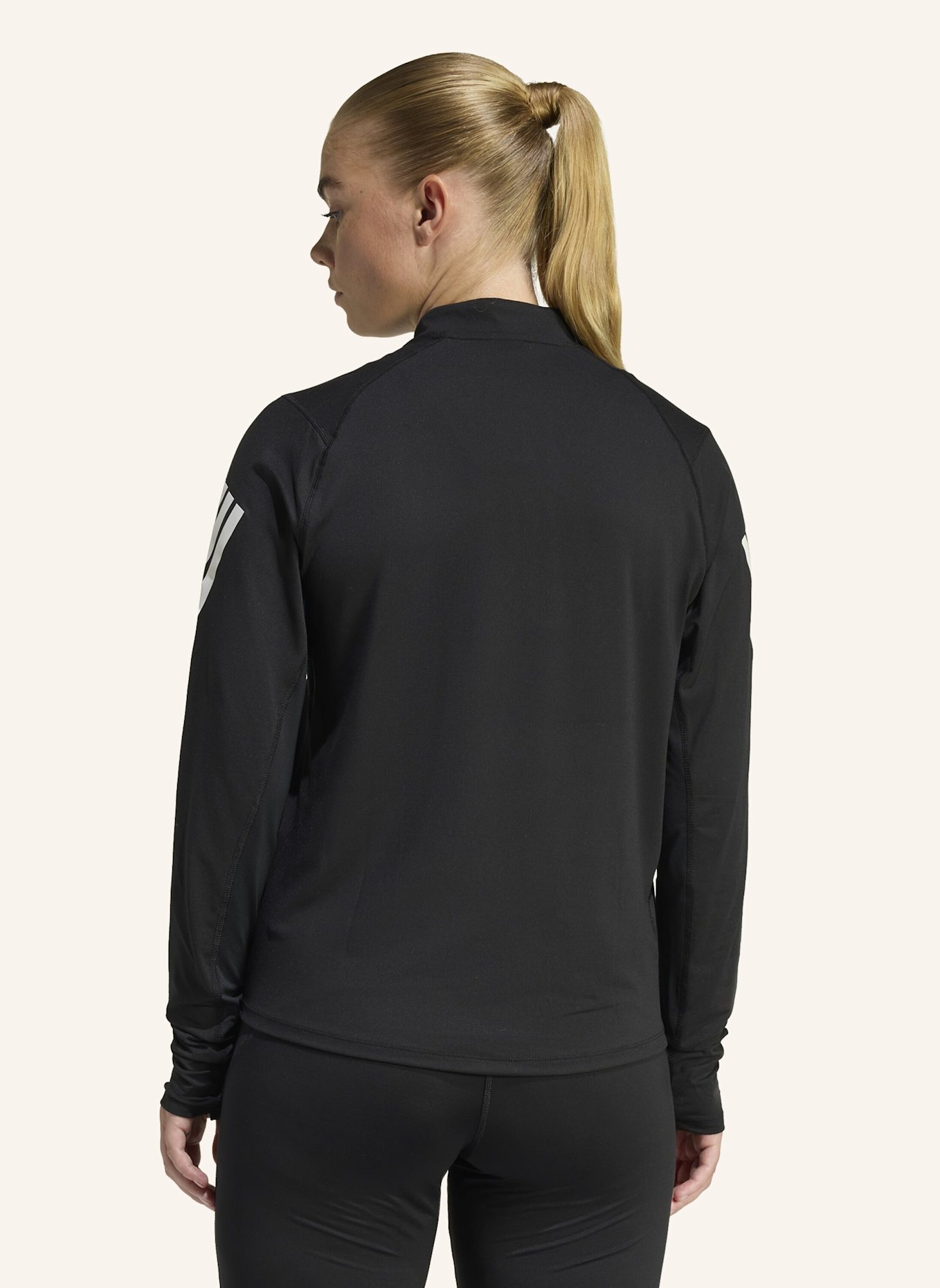 adidas ADI365 ICONIC RUNNING 1/2 ZIP JUMPER: SCHWARZ