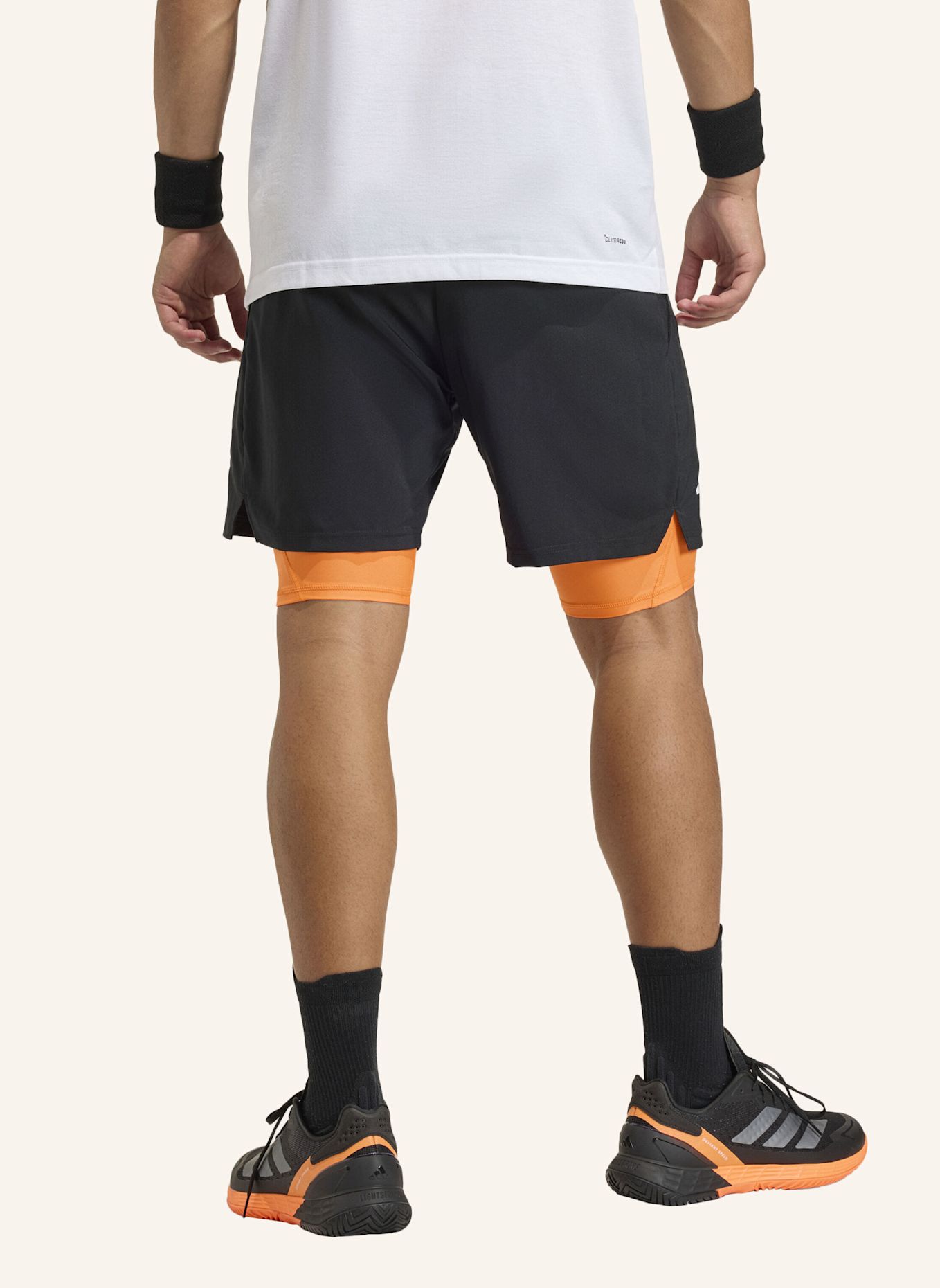 adidas CLUB TENNIS CLIMACOOL 2-IN-1 SHORTS: SCHWARZ/ ORANGE