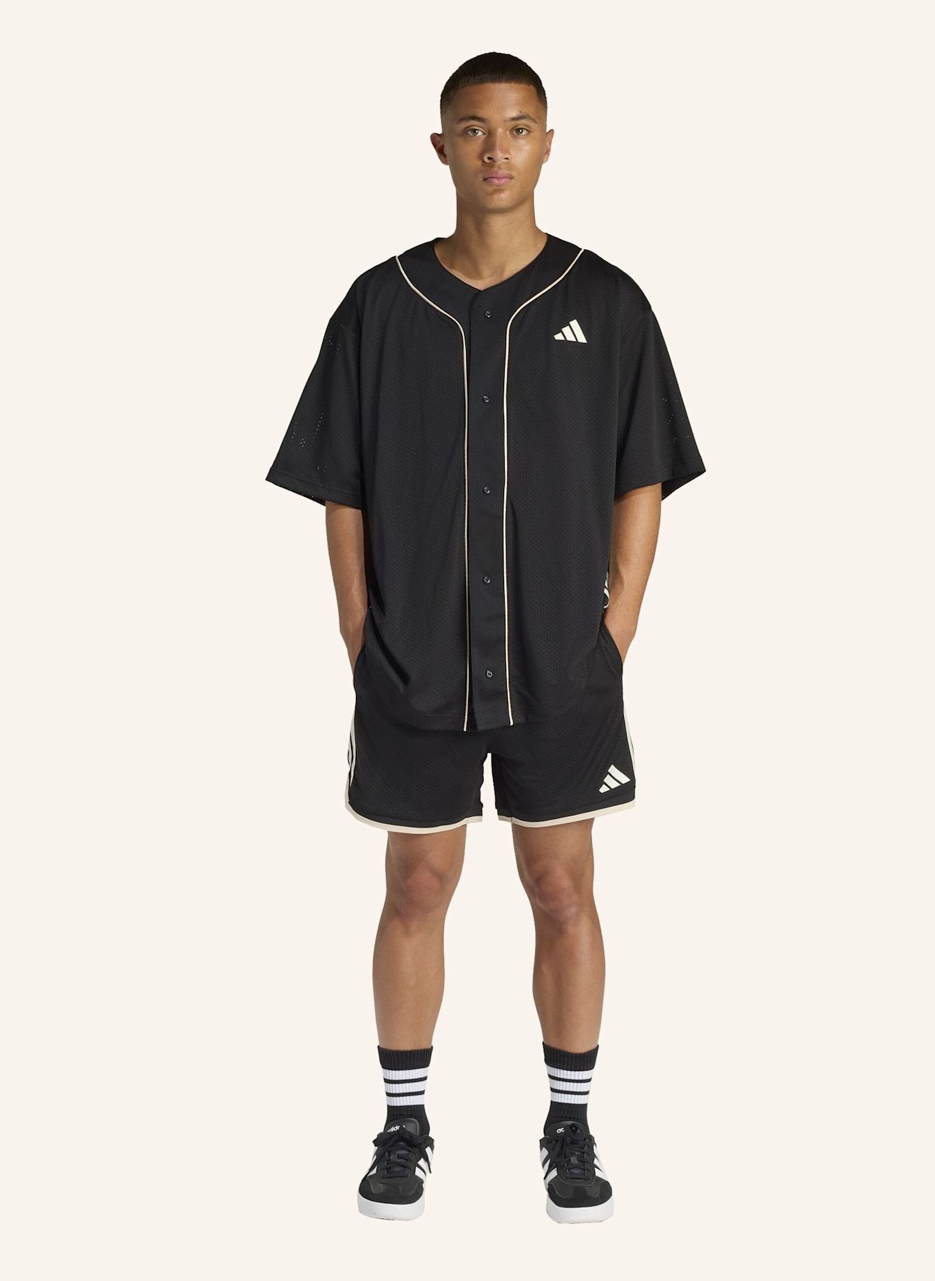 adidas STADIUM MESH BASEBALLSHIRT: SCHWARZ/ BEIGE/ WEISS