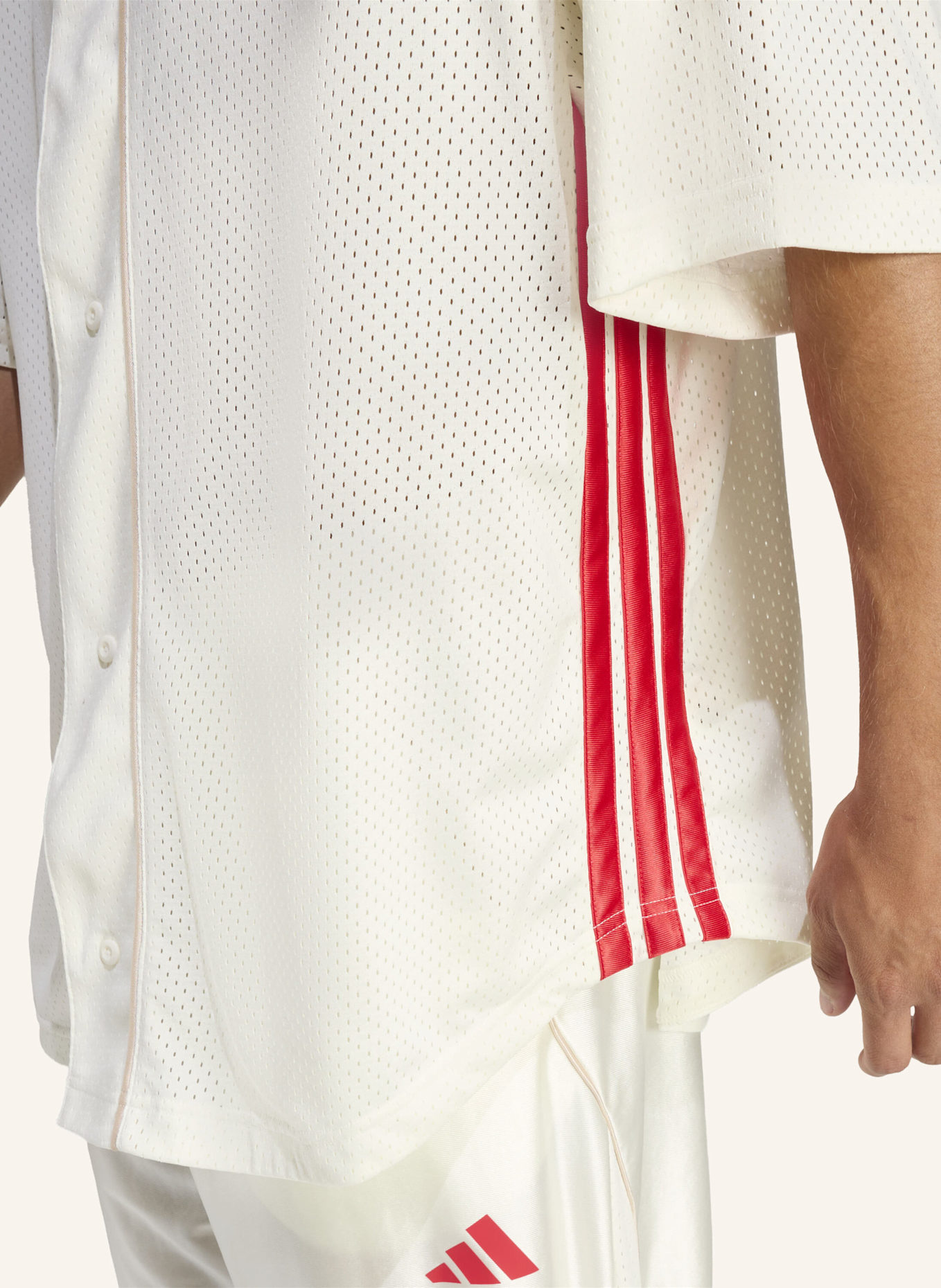 adidas STADIUM MESH BASEBALLSHIRT: WEISS/ BEIGE/ ROT