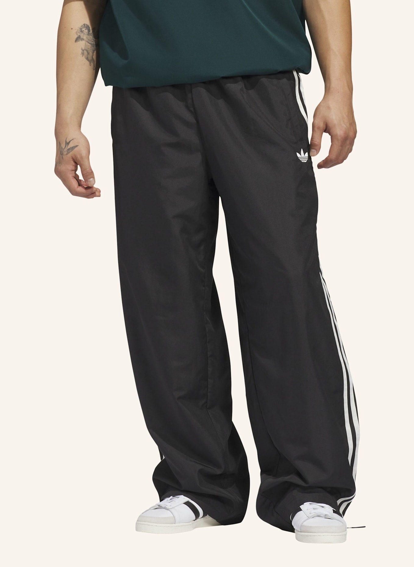 adidas Originals ORIGINALS BASKETBALL WINDBREAKER HOSE: SCHWARZ