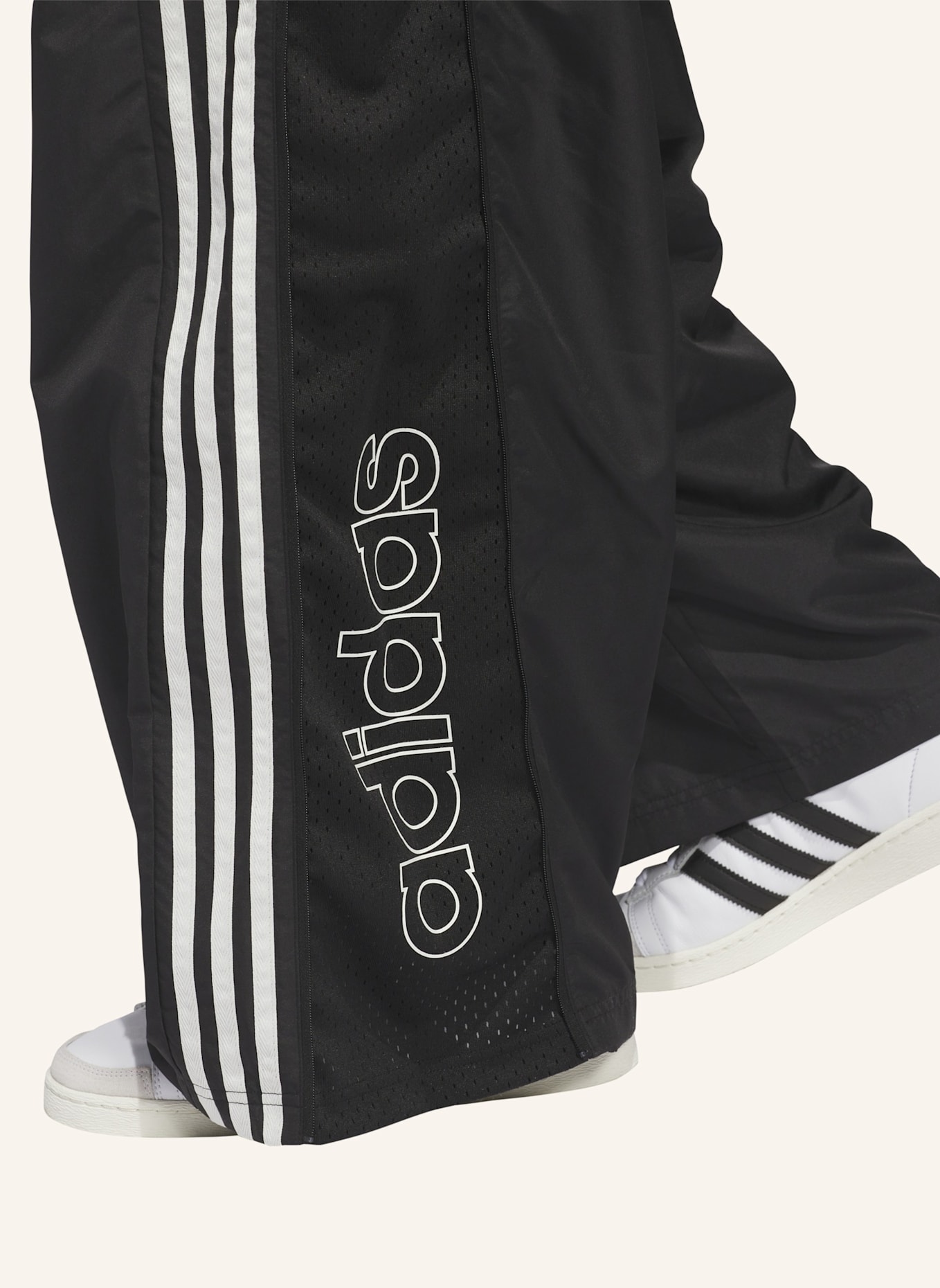 adidas Originals ORIGINALS BASKETBALL WINDBREAKER HOSE: SCHWARZ