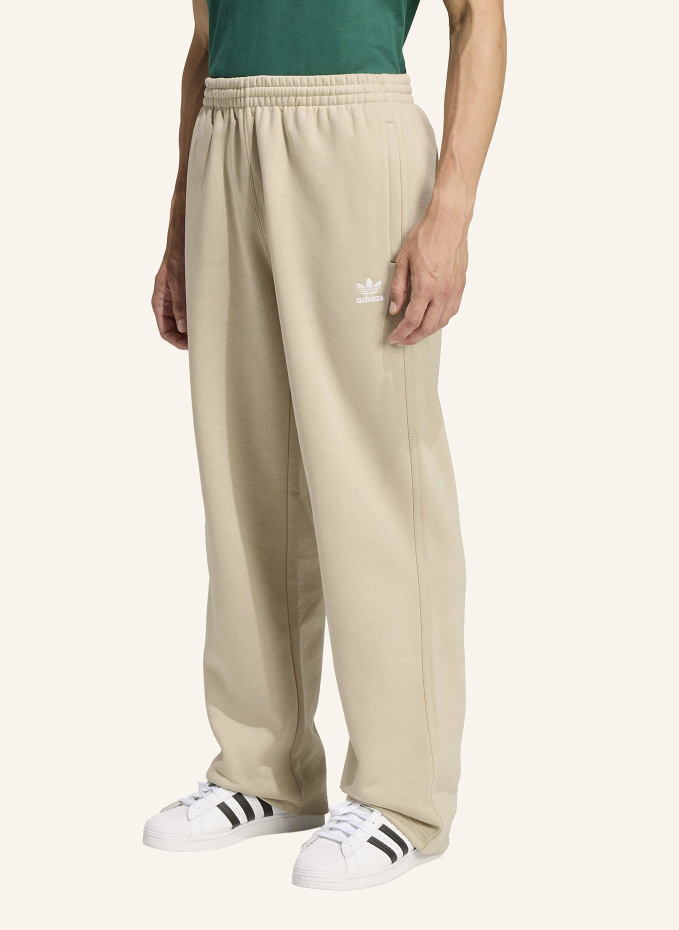 adidas Originals TREFOIL ESSENTIALS OPEN HEM HOSE: BEIGE