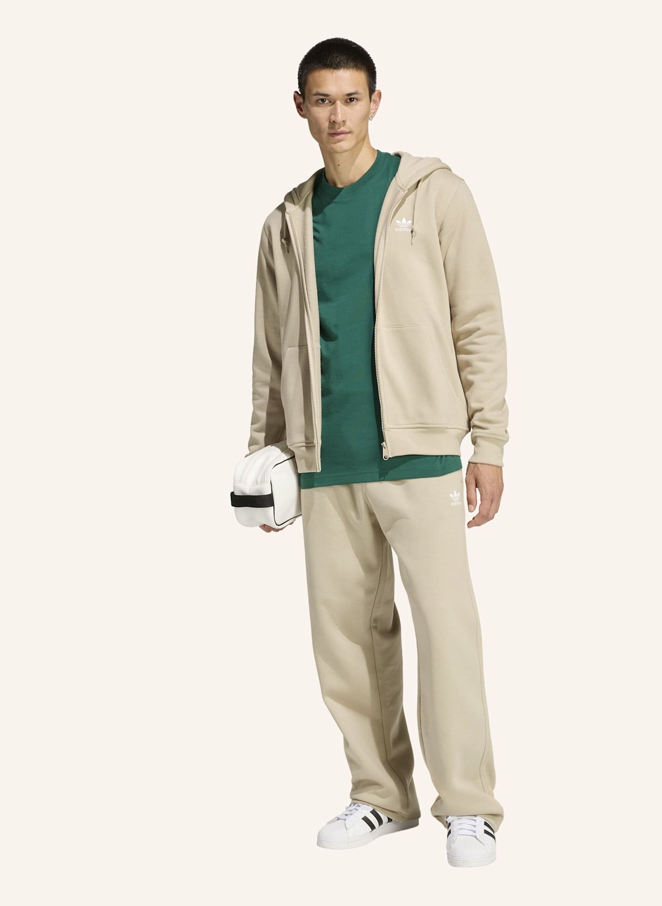 adidas Originals TREFOIL ESSENTIALS OPEN HEM HOSE: BEIGE