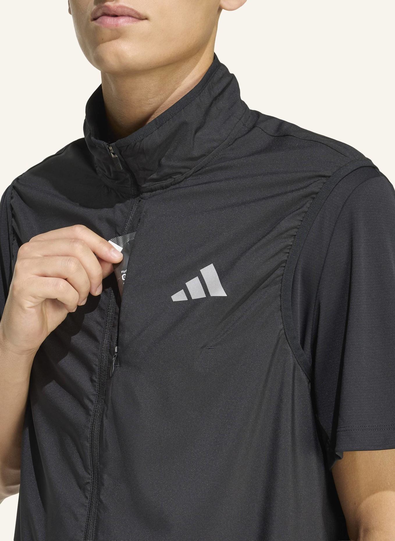 adidas ADI365 RUNNING ESSENTIALS WESTE: SCHWARZ