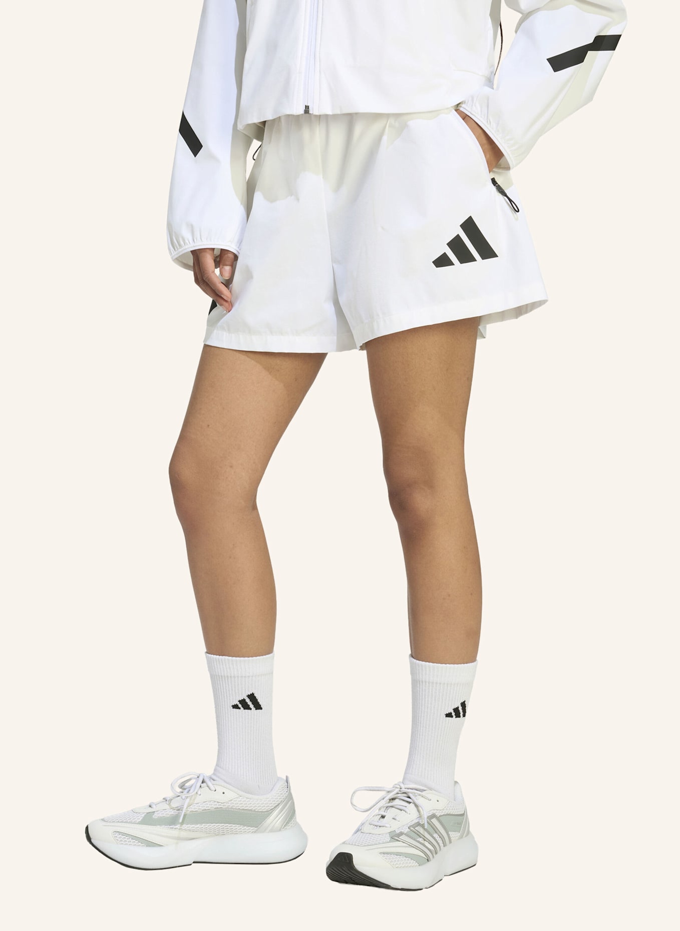 adidas ADIDAS Z.N.E. WOVEN SHORTS: WEISS