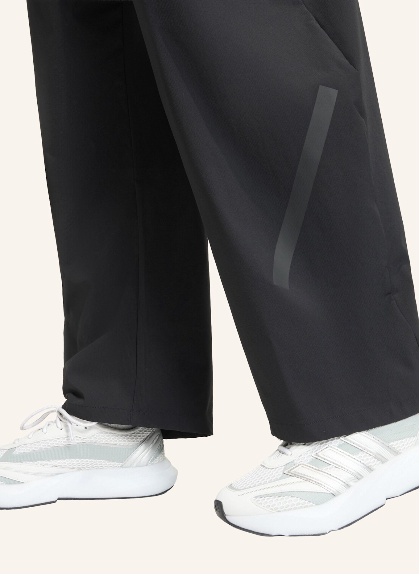 adidas ADIDAS Z.N.E. WOVEN HOSE: SCHWARZ