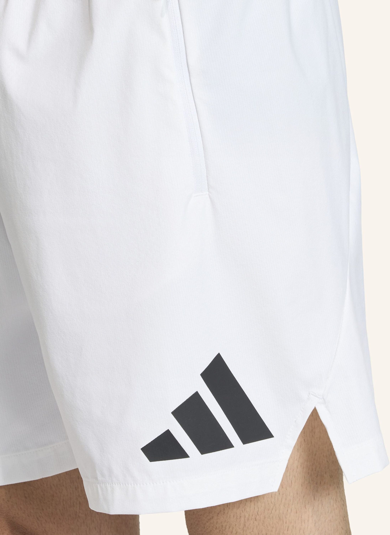adidas ADIDAS Z.N.E. WOVEN SHORTS: WEISS