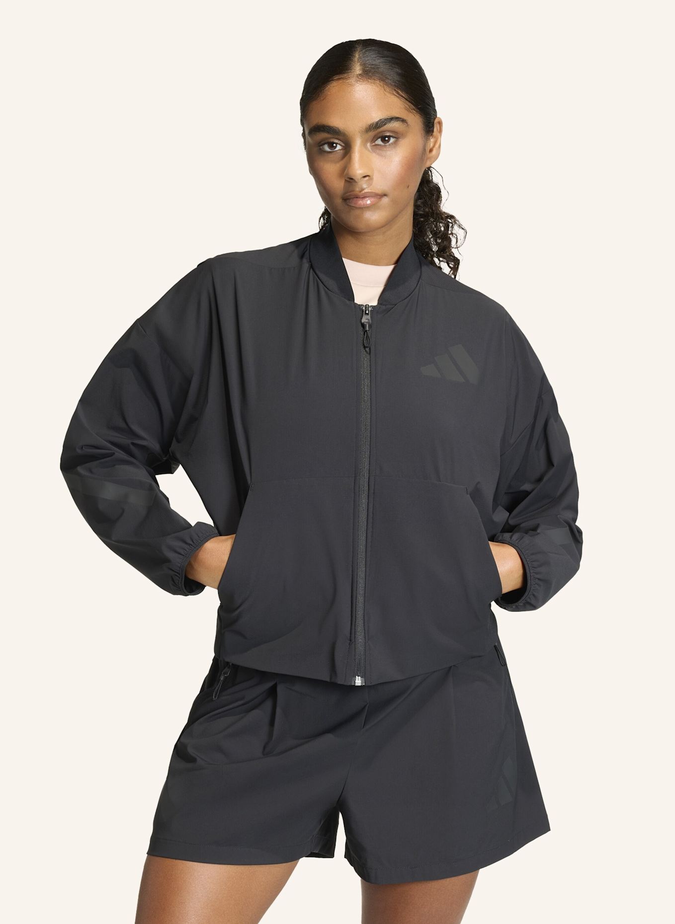 adidas ADIDAS Z.N.E. WOVEN BOMBER: SCHWARZ