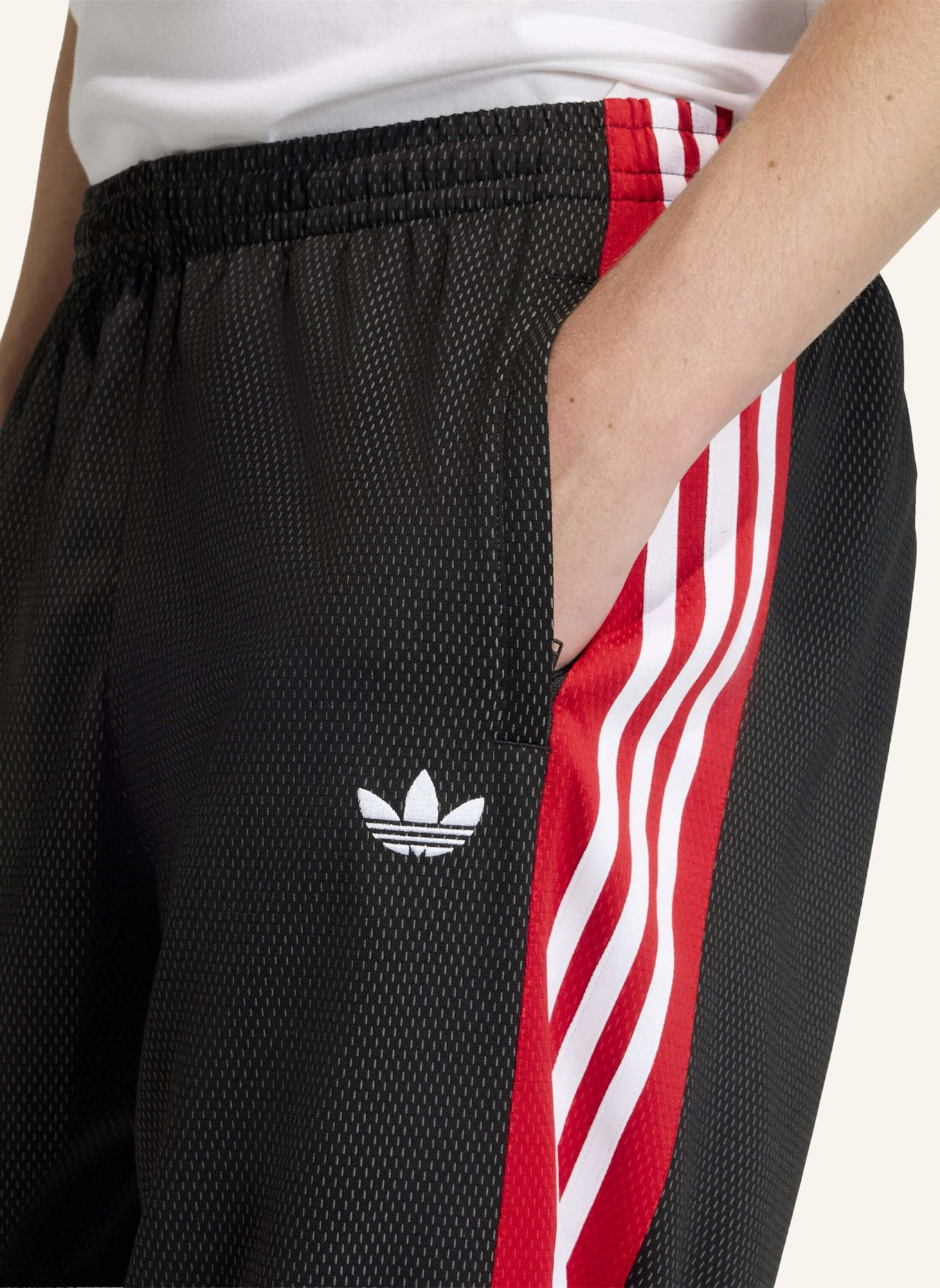 adidas Originals MESH-TRAININGSHOSE, LOCKER GESCHNITTEN: SCHWARZ