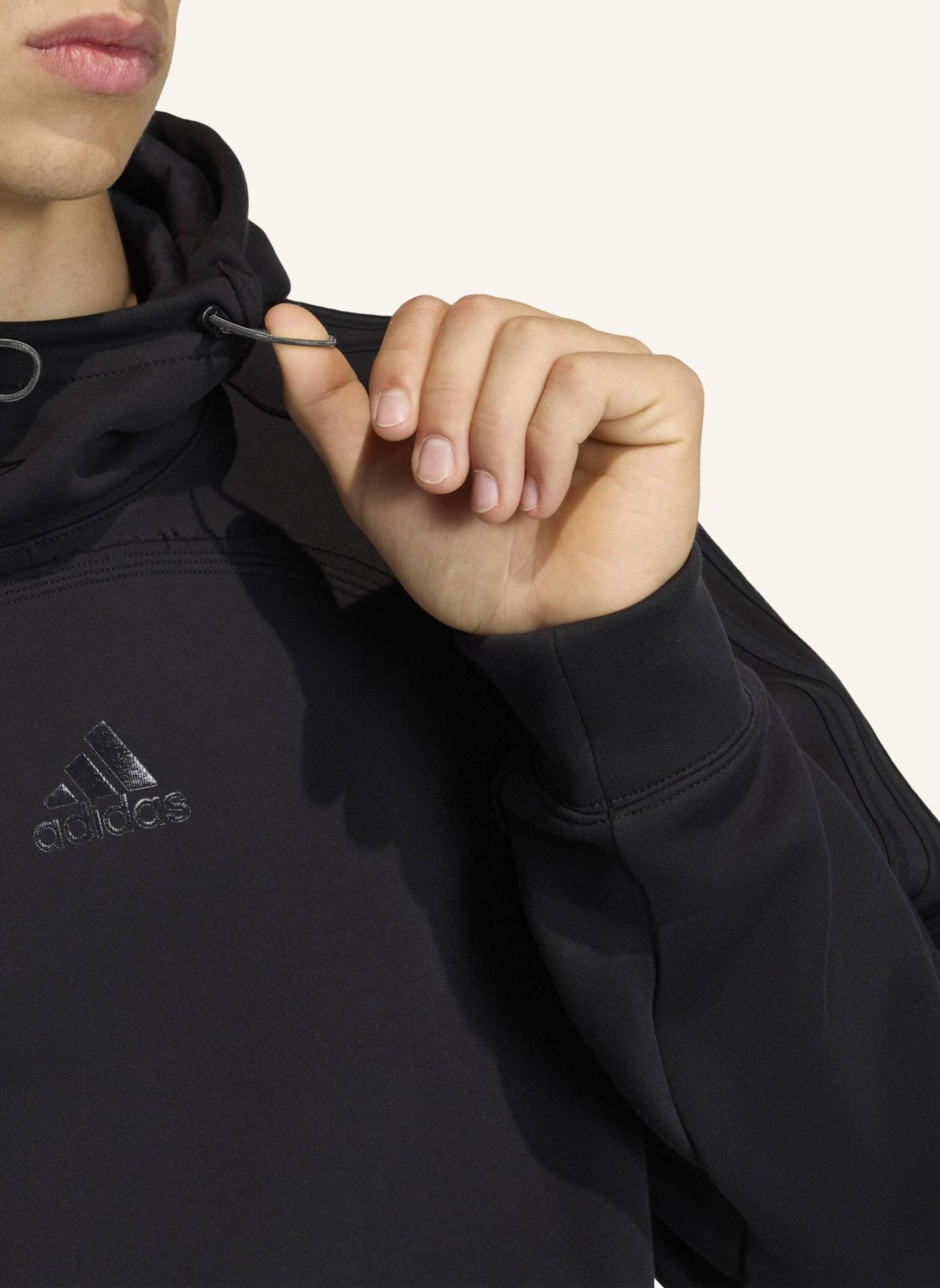 adidas Originals SPACER CUTLINE HOODIE: SCHWARZ