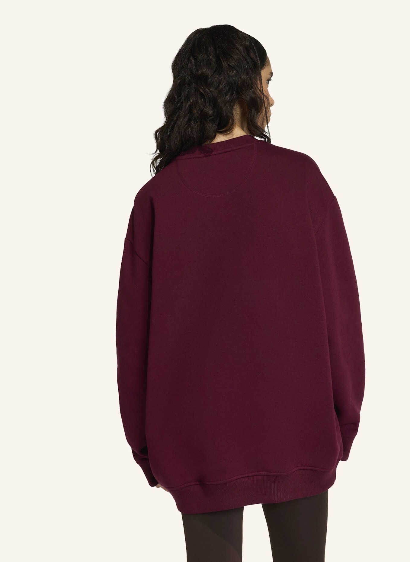 adidas Originals ESSENTIALS LONG OVERSIZED SWEATSHIRT: ROT